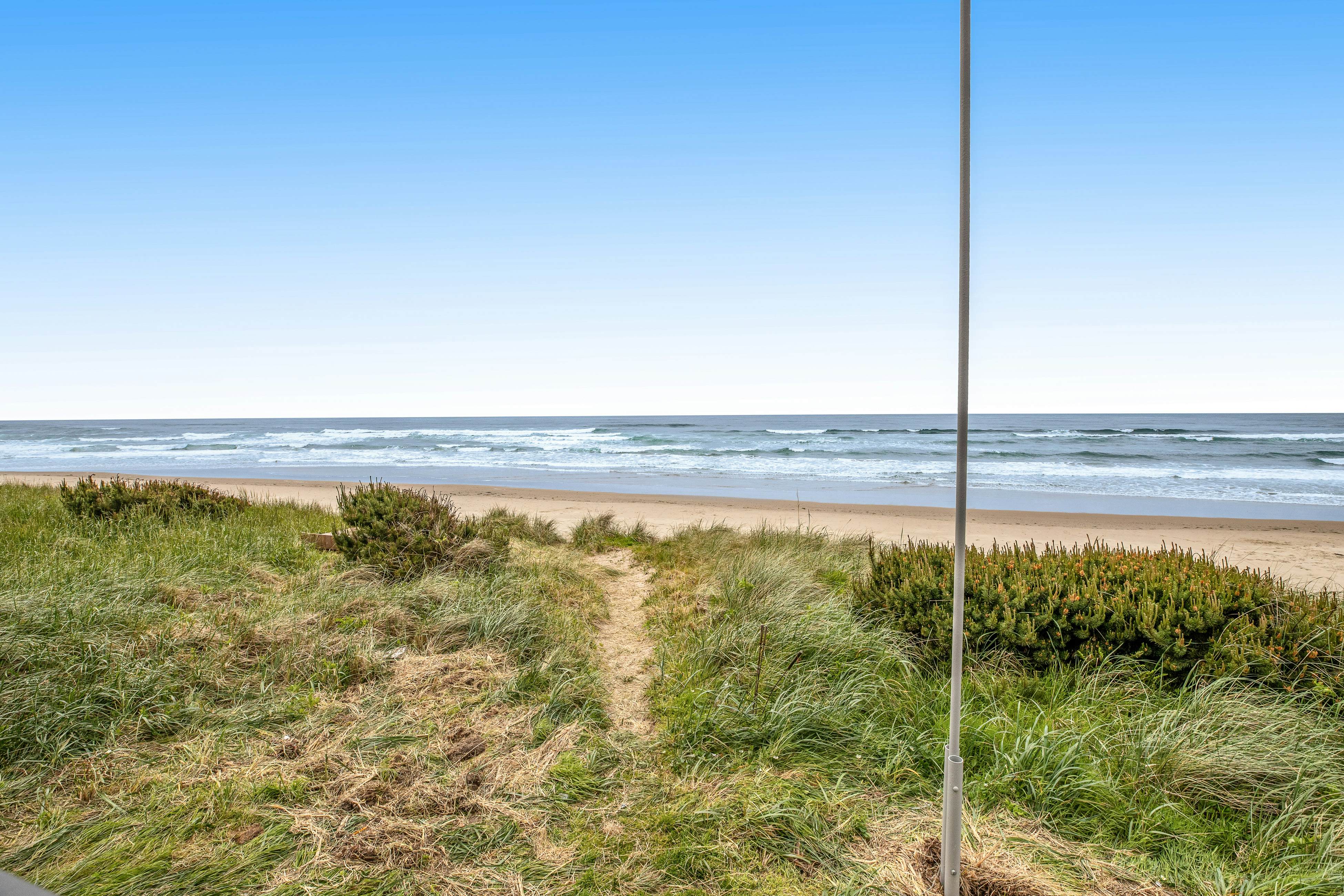 Oceanfront, Dog-Friendly Home with Free WiFi - Perfect for a Family Beach Trip