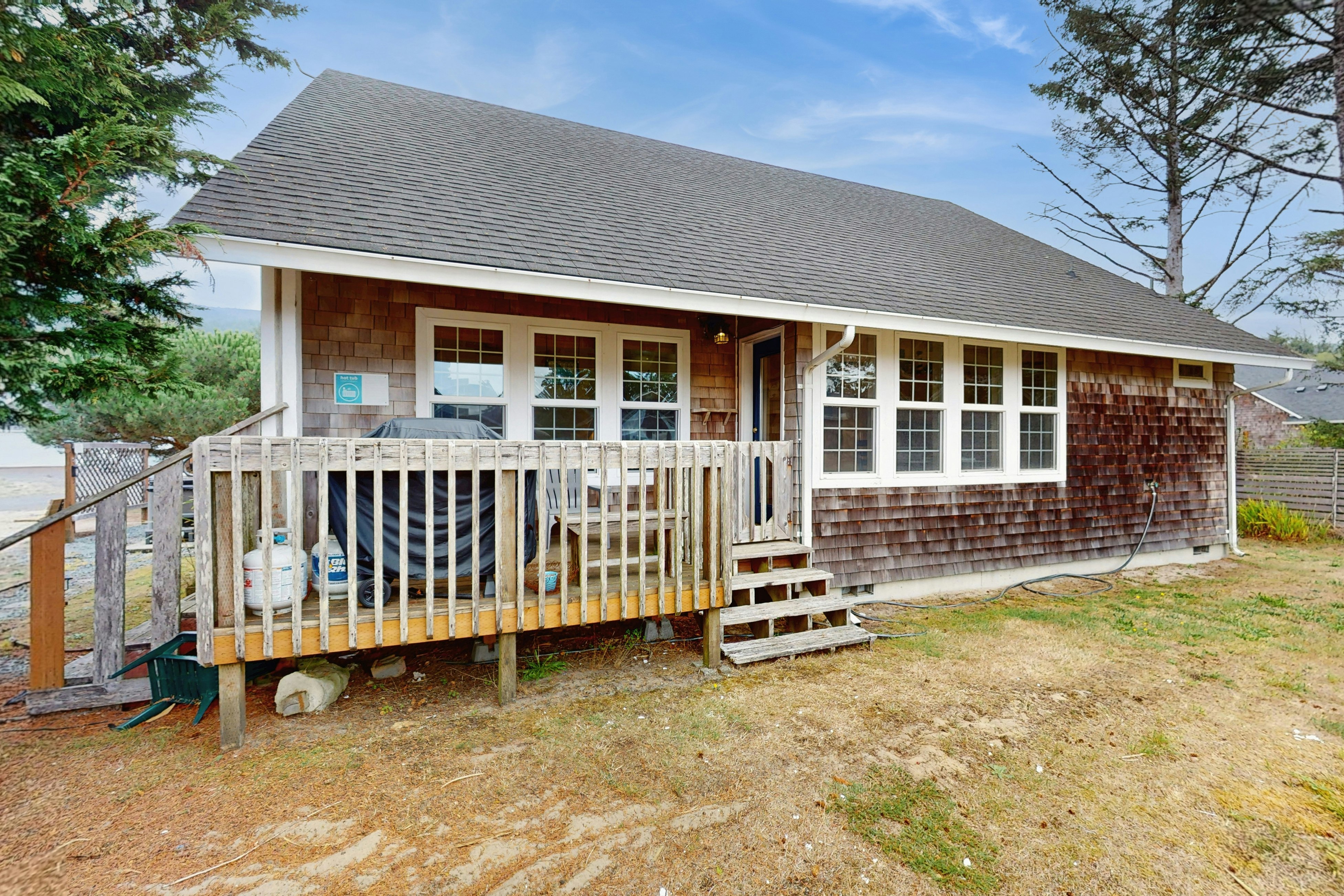 Sunny Beach House with Private Hot Tub, Firepit, & Tons of Space -  Dogs OK