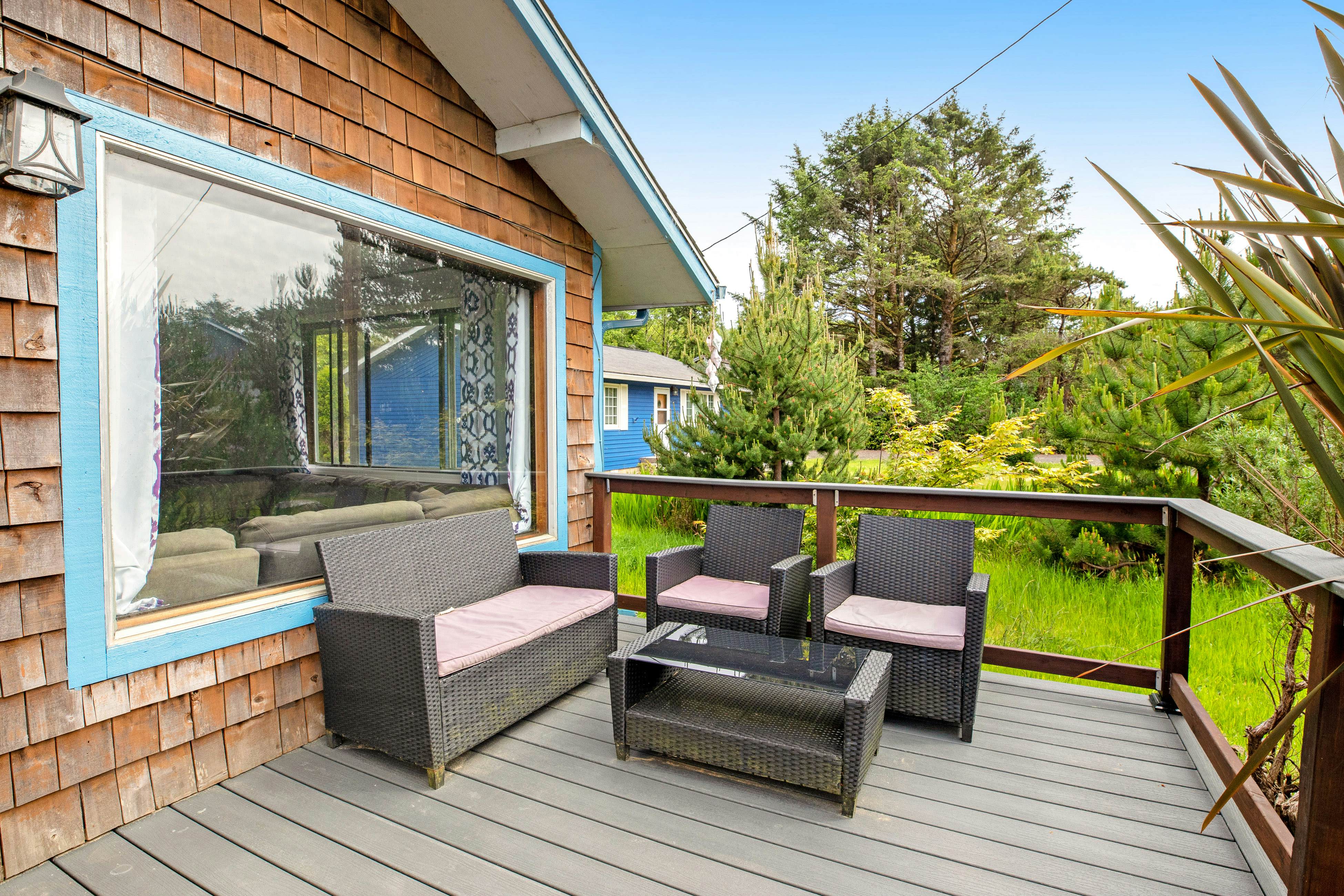 Dog-Friendly Home with Private Hot Tub & Game Room - Near the Beach & Nedonna Lake