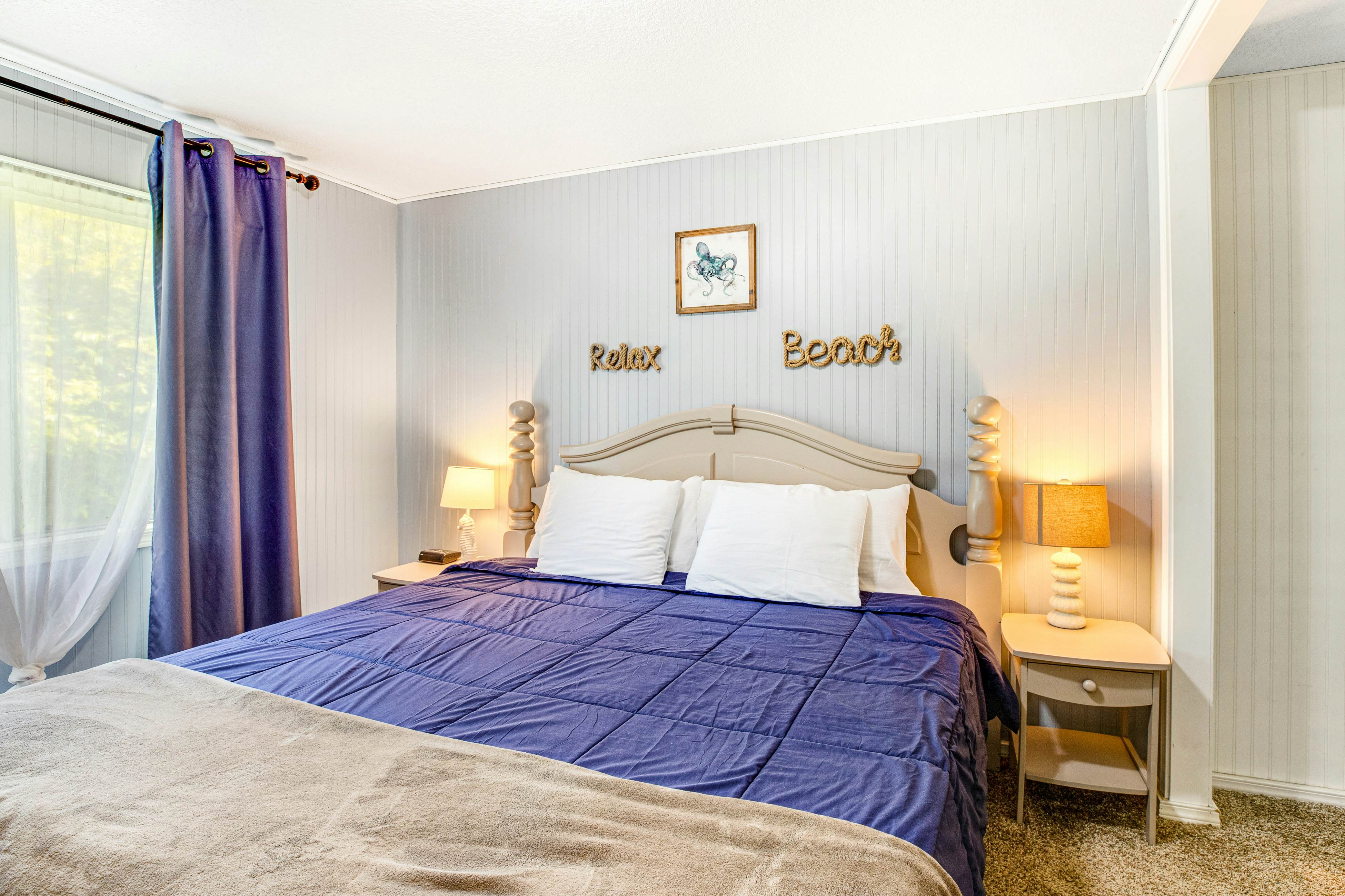 Dog-Friendly Home with Private Hot Tub & Game Room - Near the Beach & Nedonna Lake