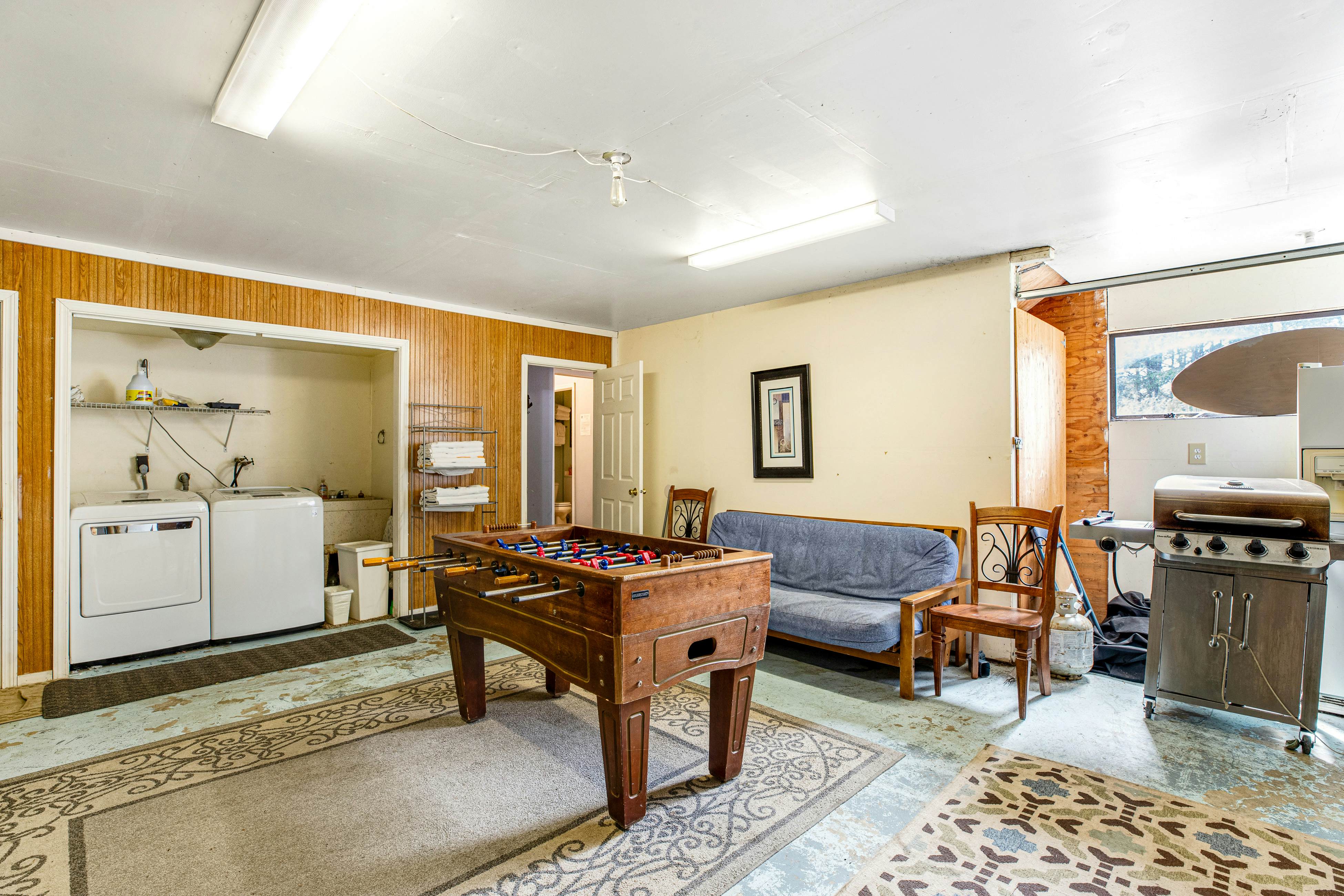 Dog-Friendly Home with Private Hot Tub & Game Room - Near the Beach & Nedonna Lake