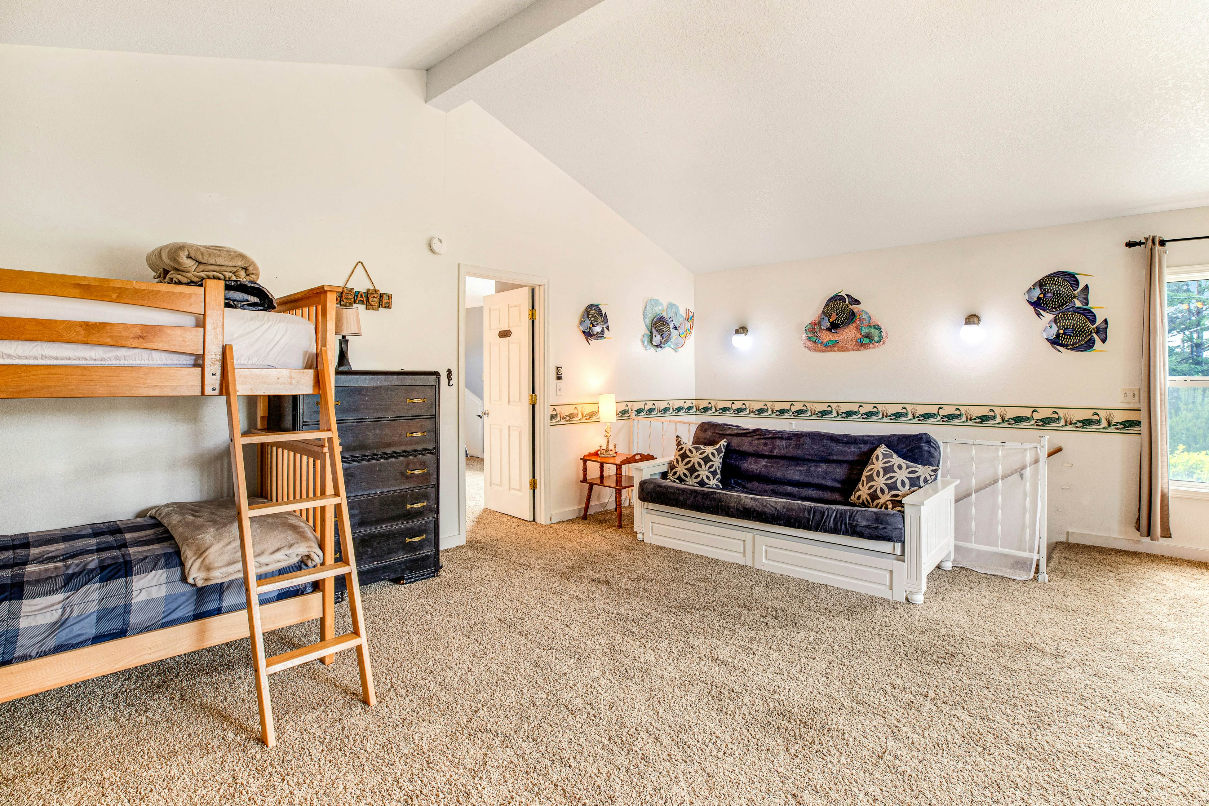 Dog-Friendly Home with Private Hot Tub & Game Room - Near the Beach & Nedonna Lake