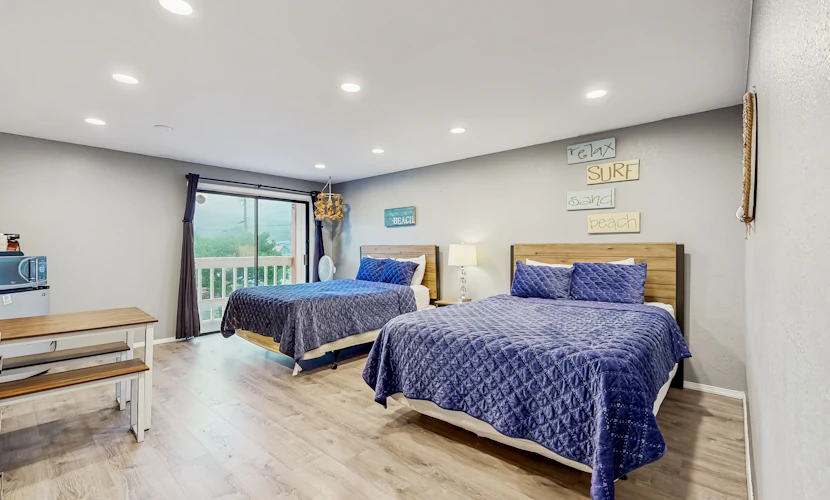 Sea Treasures Inn #210
