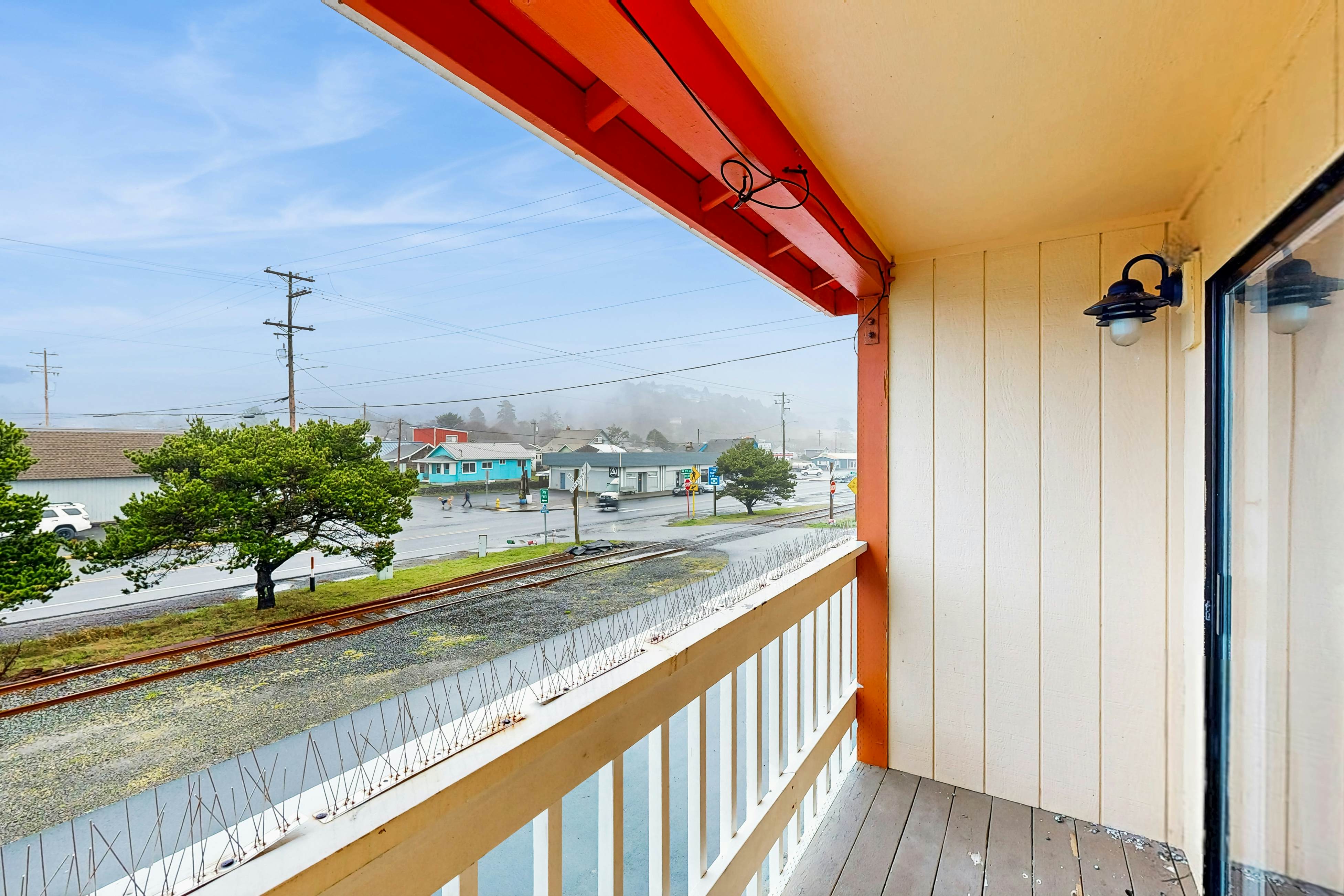 Ideally-Located Room Near Downtown & the Beach - Dog-Friendly
