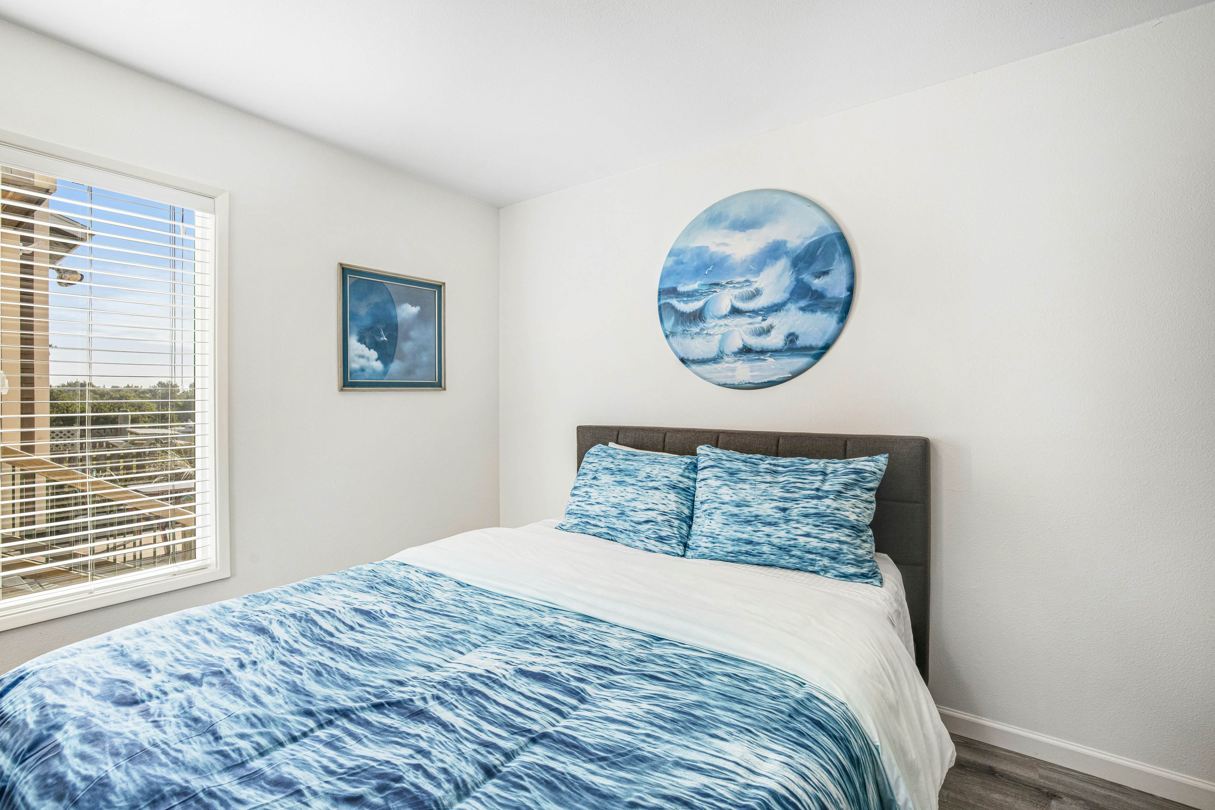 Entire oceanfront duplex with ocean view, expansive deck & beach access