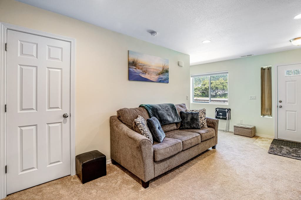 RJD Beachside Vacation Home A