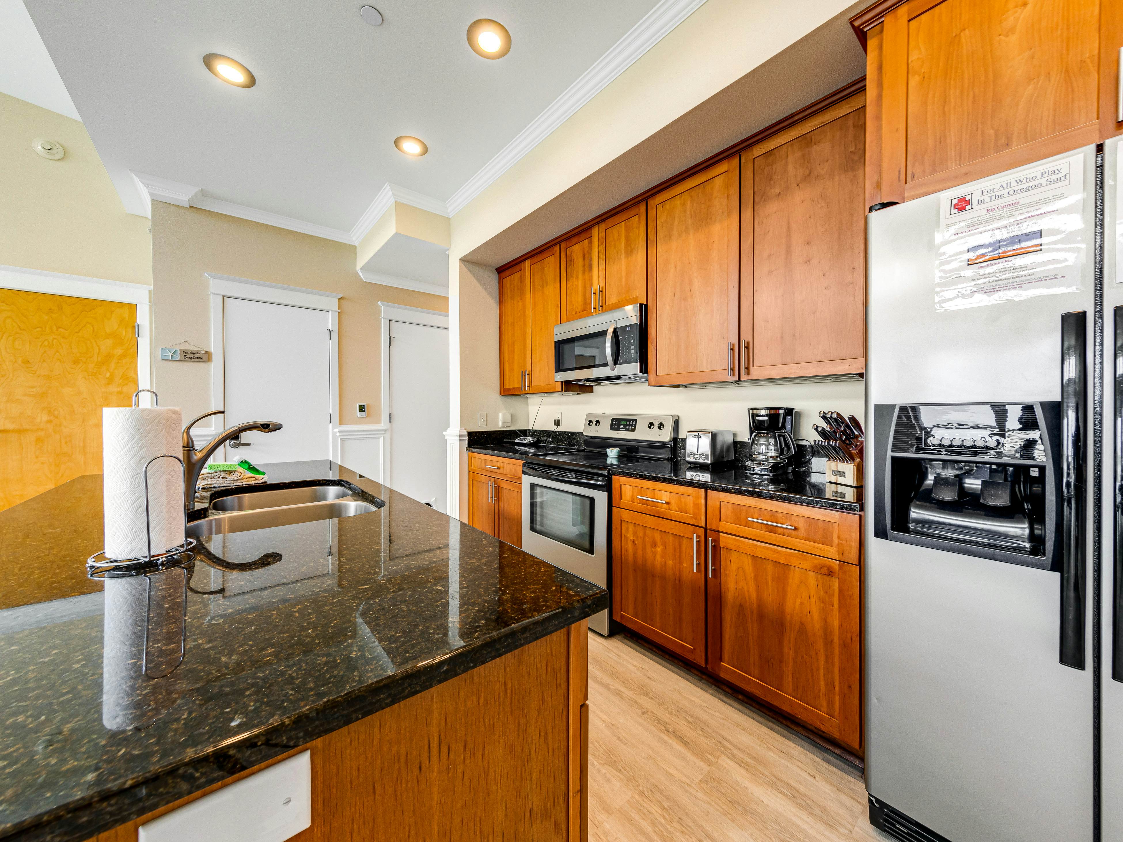 Elegant, oceanfront condo with deck & extraordinary views - dog-friendly