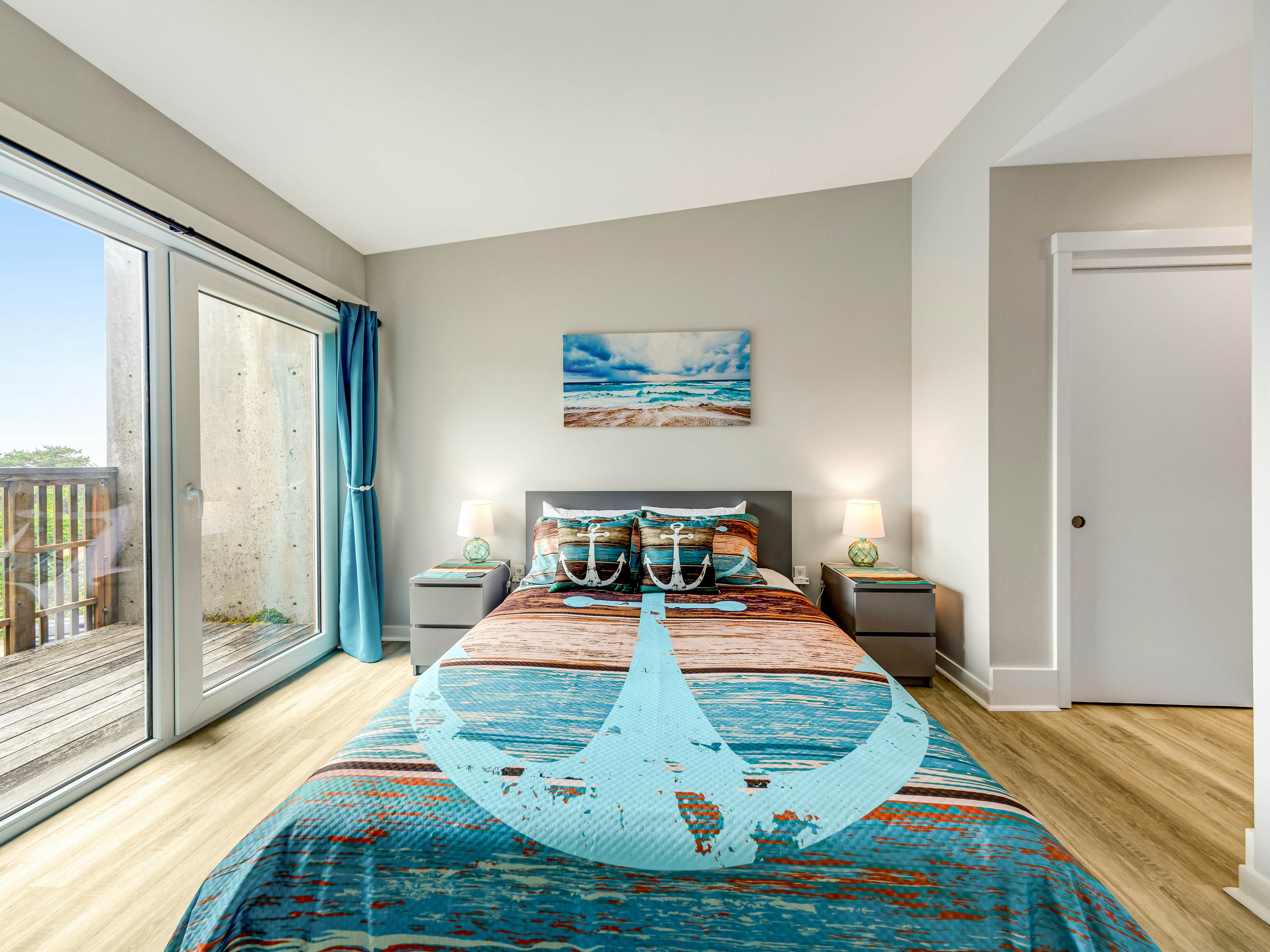 Elegant, oceanfront condo with deck & extraordinary views - dog-friendly