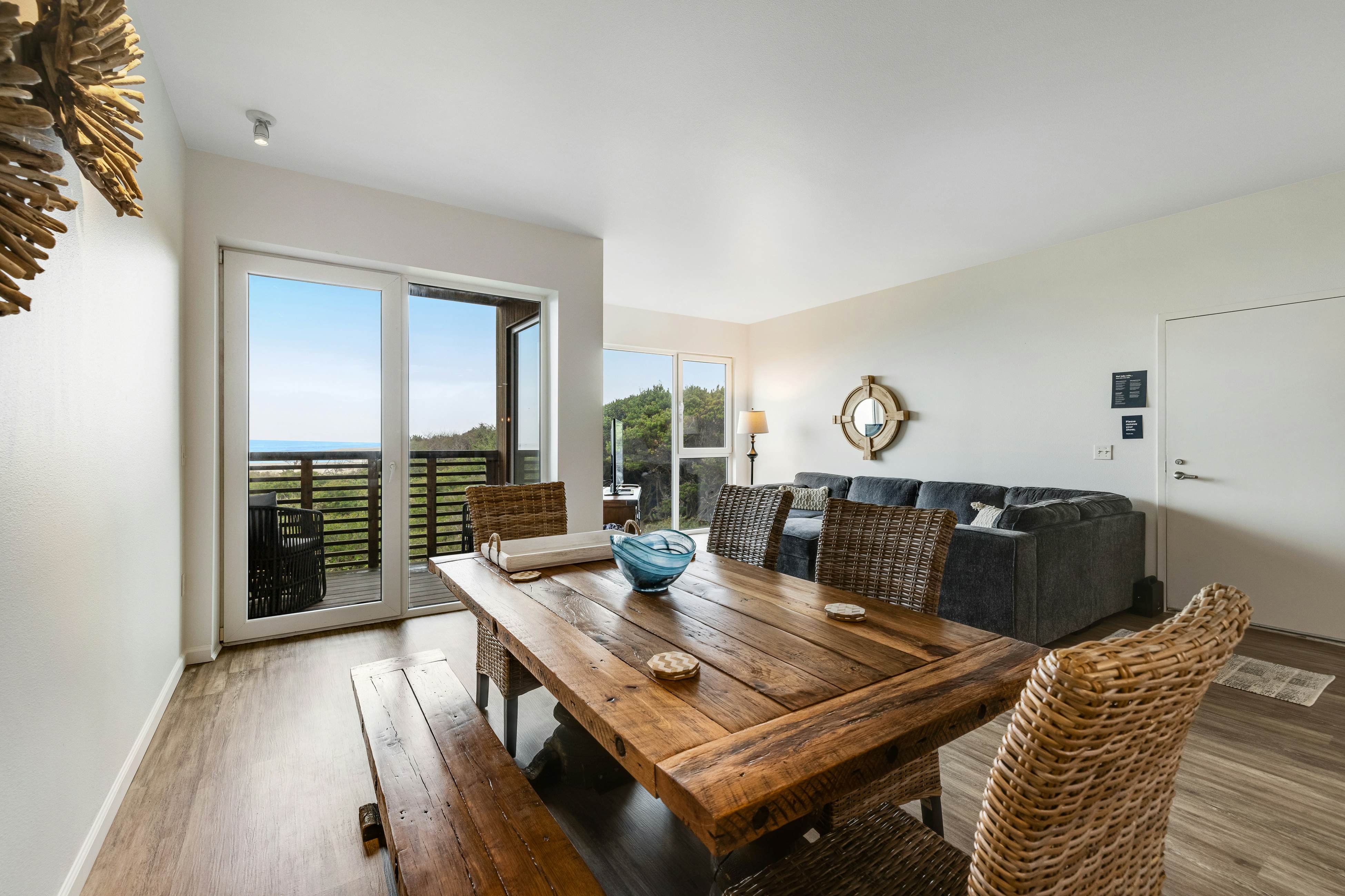 Modern Condo on the Beach with Spectacular Views