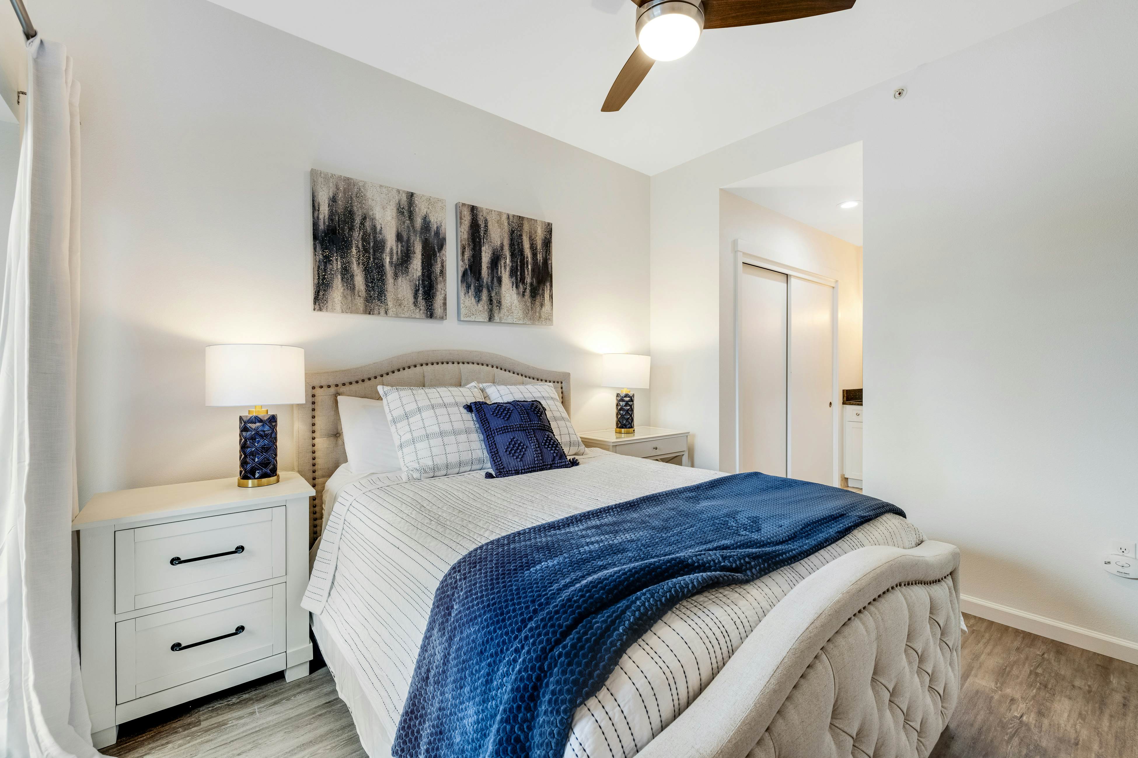 Modern Condo on the Beach with Spectacular Views