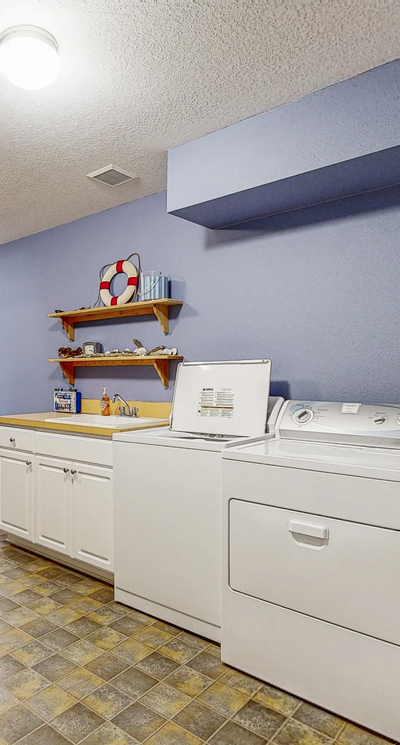 Ocean side home steps from sand dog friendly