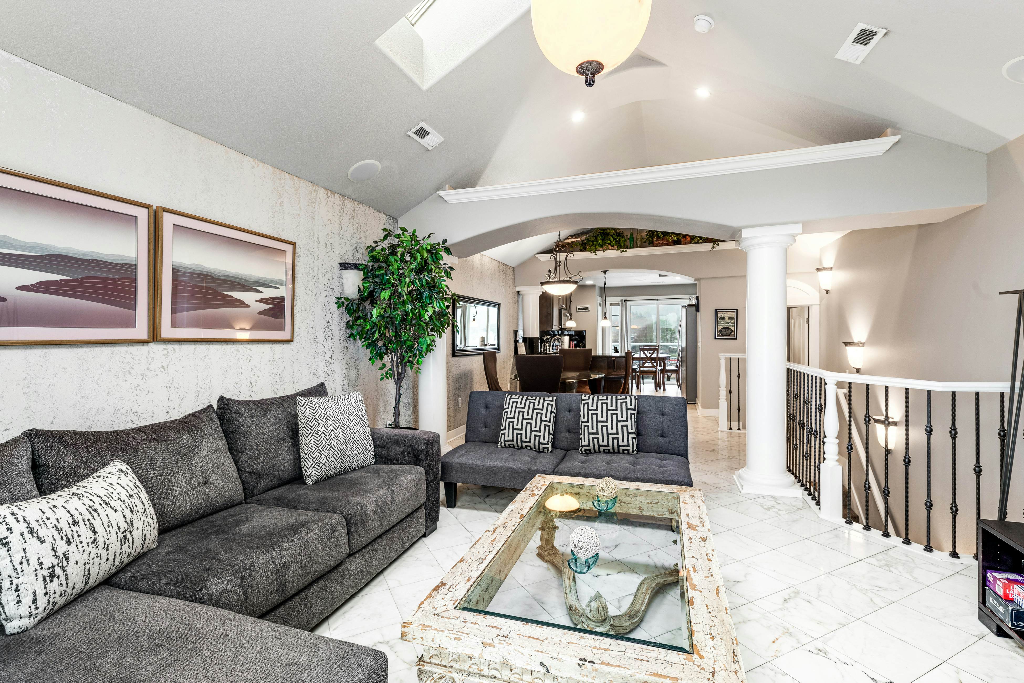 Oceanfront townhome with amazing views, decks, beach access, & updated kitchen