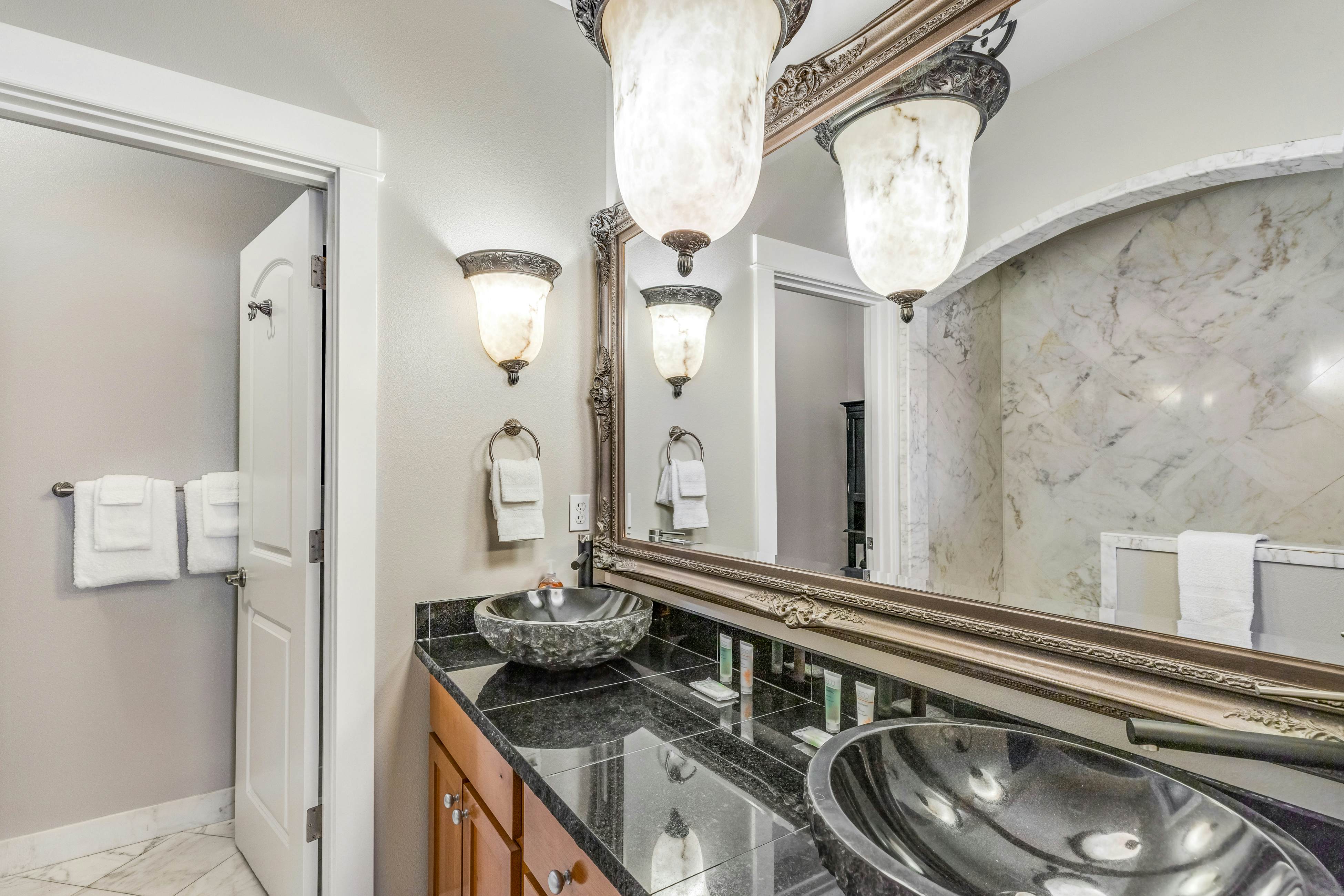 Oceanfront townhome with amazing views, decks, beach access, & updated kitchen