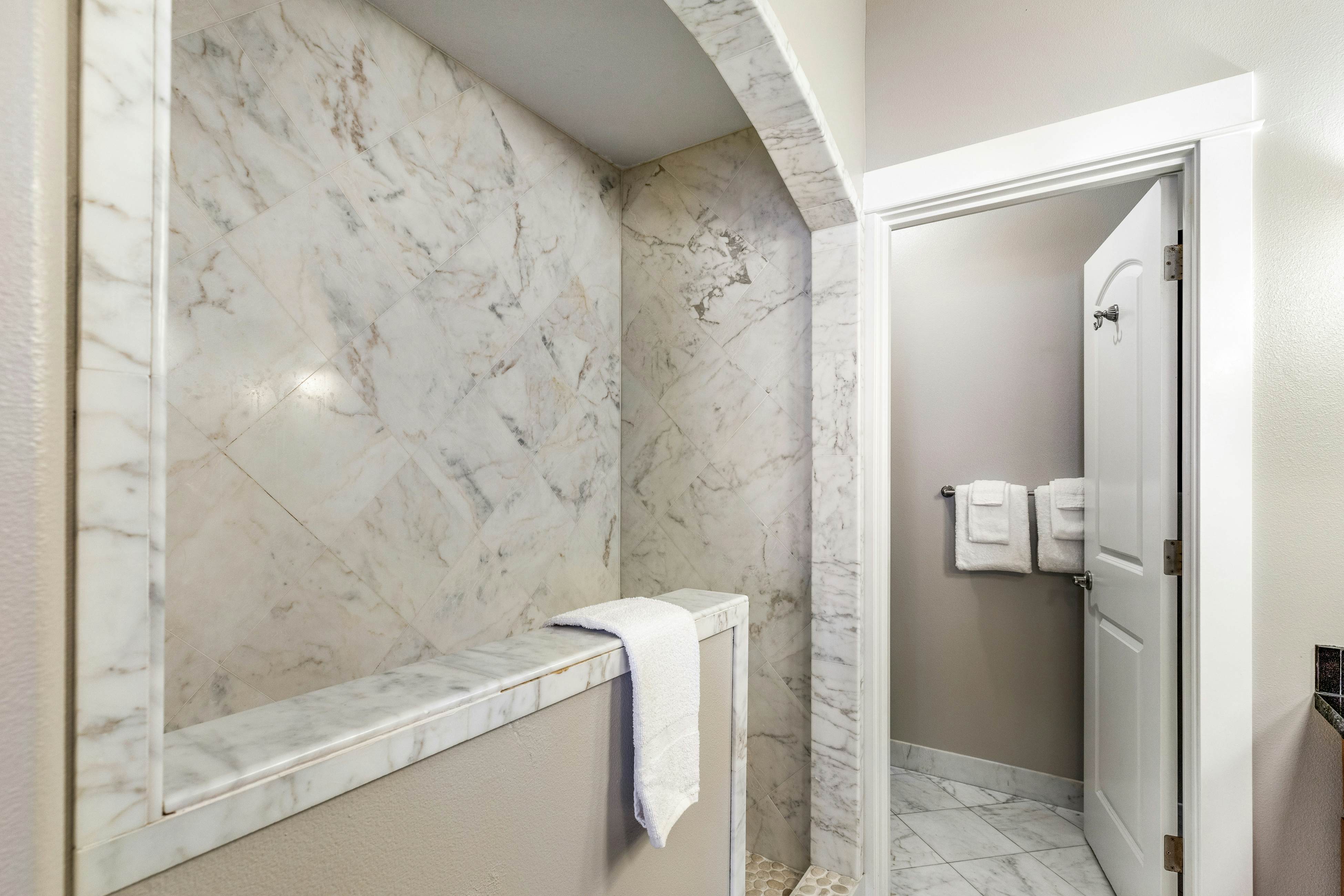 Oceanfront townhome with amazing views, decks, beach access, & updated kitchen