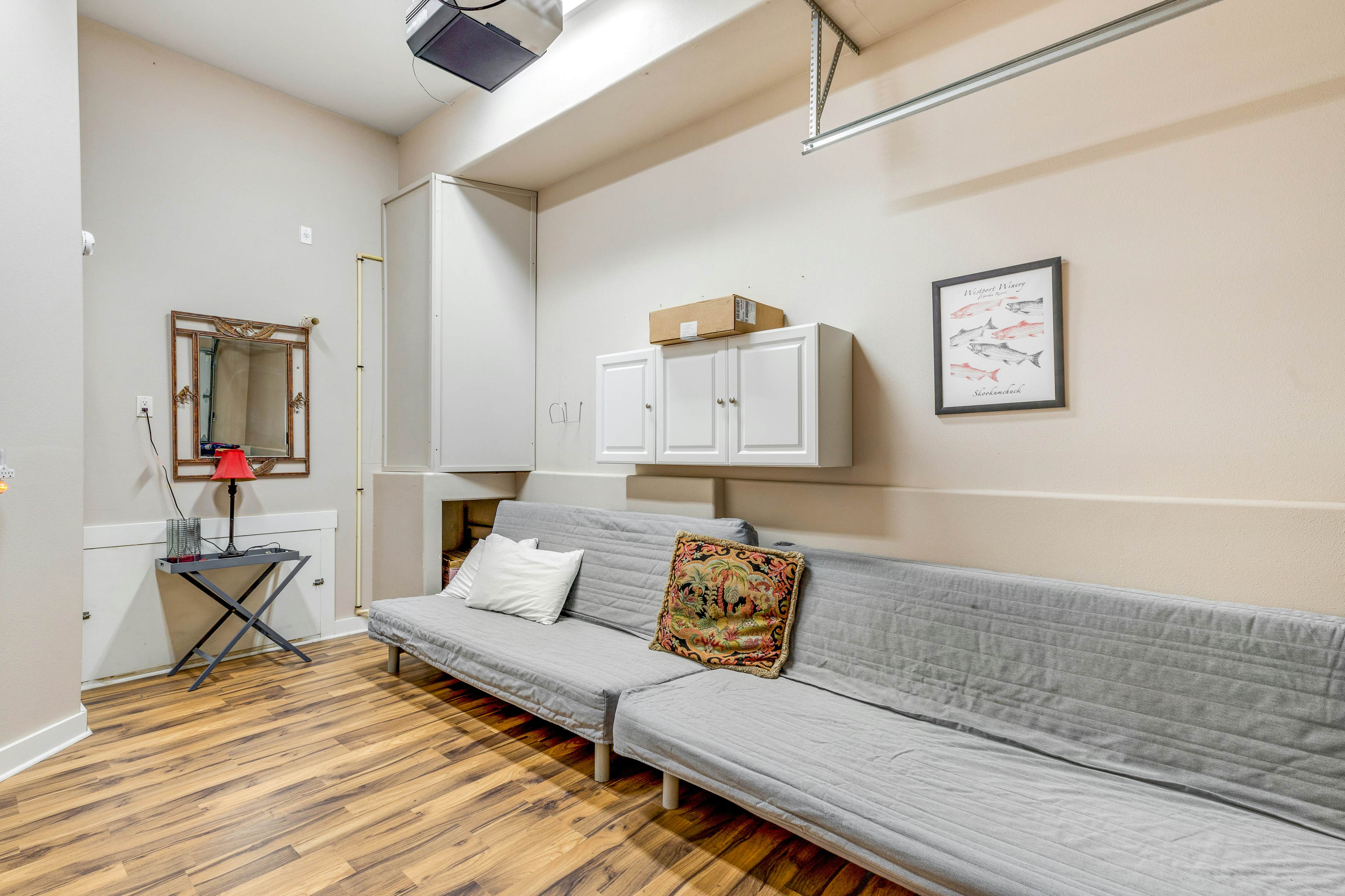 Oceanfront townhome with amazing views, decks, beach access, & updated kitchen