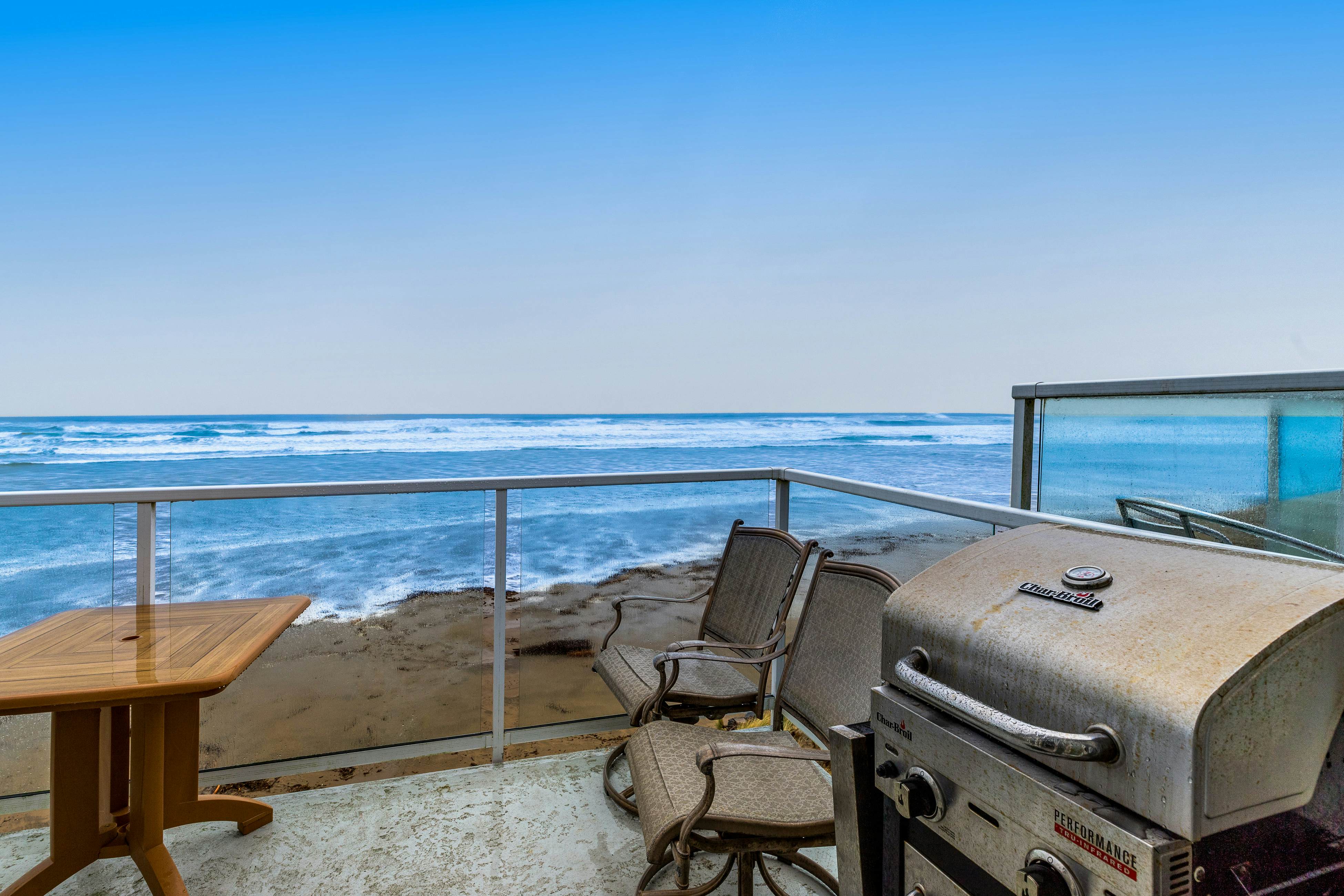 Oceanfront townhome with amazing views, decks, beach access, & updated kitchen