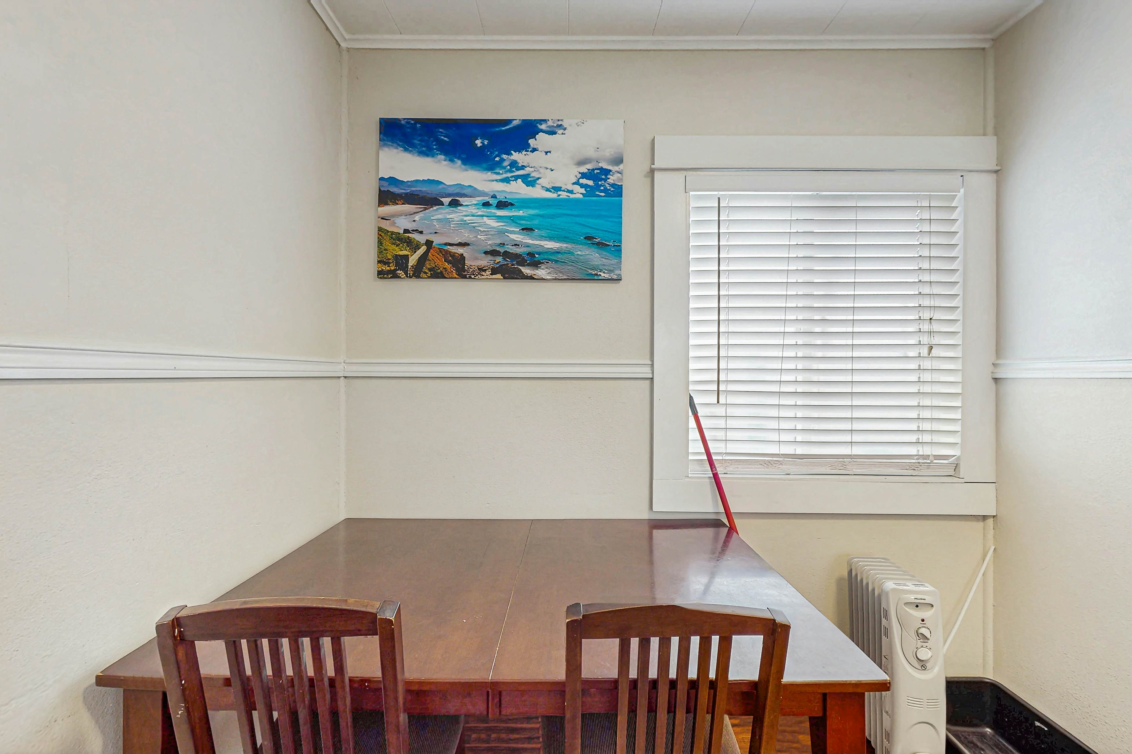 Dog-Friendly Coastal Cottage Minutes from Downtown & One Block to Beach