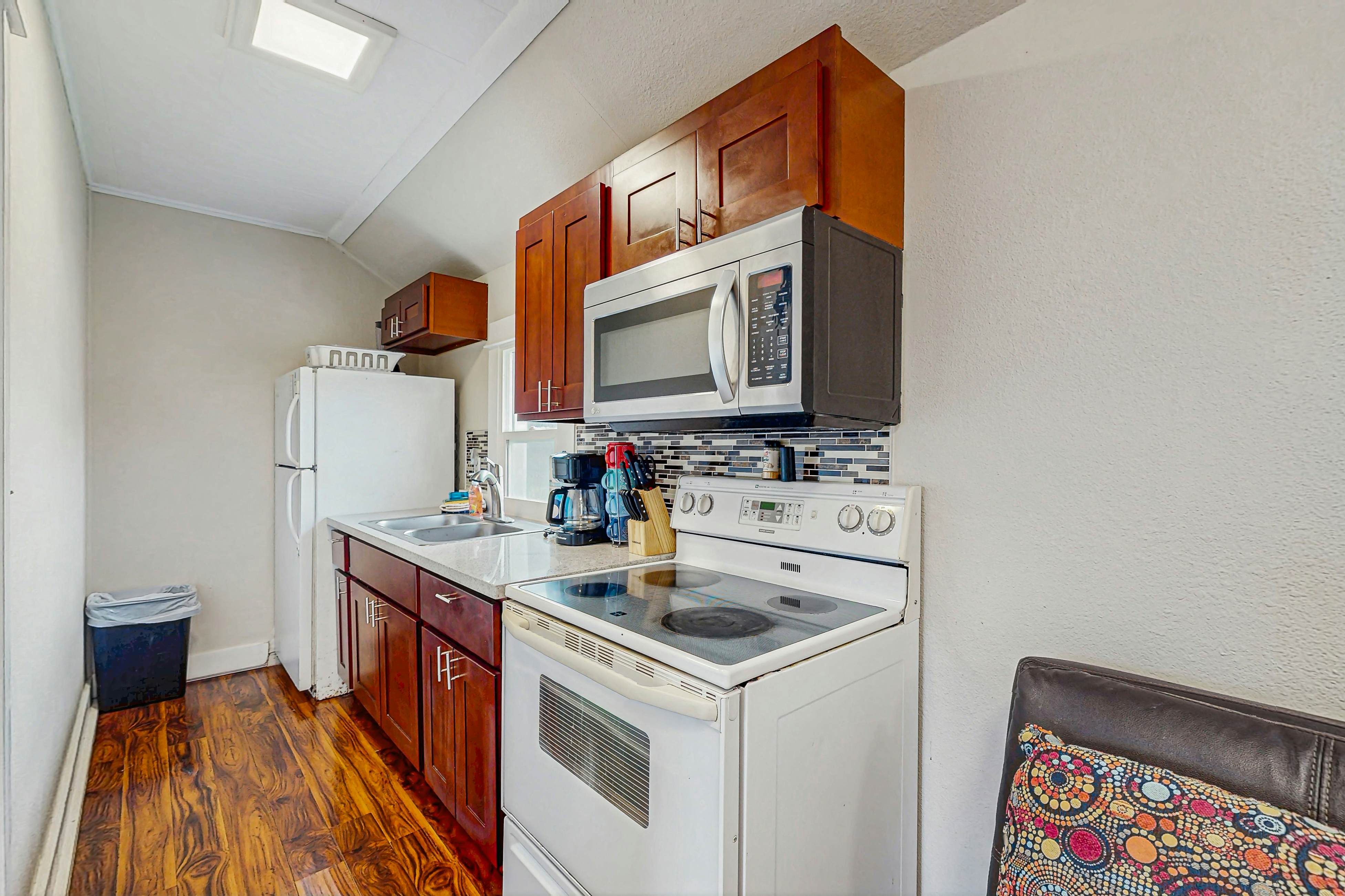 Dog-Friendly Coastal Cottage Minutes from Downtown & One Block to Beach