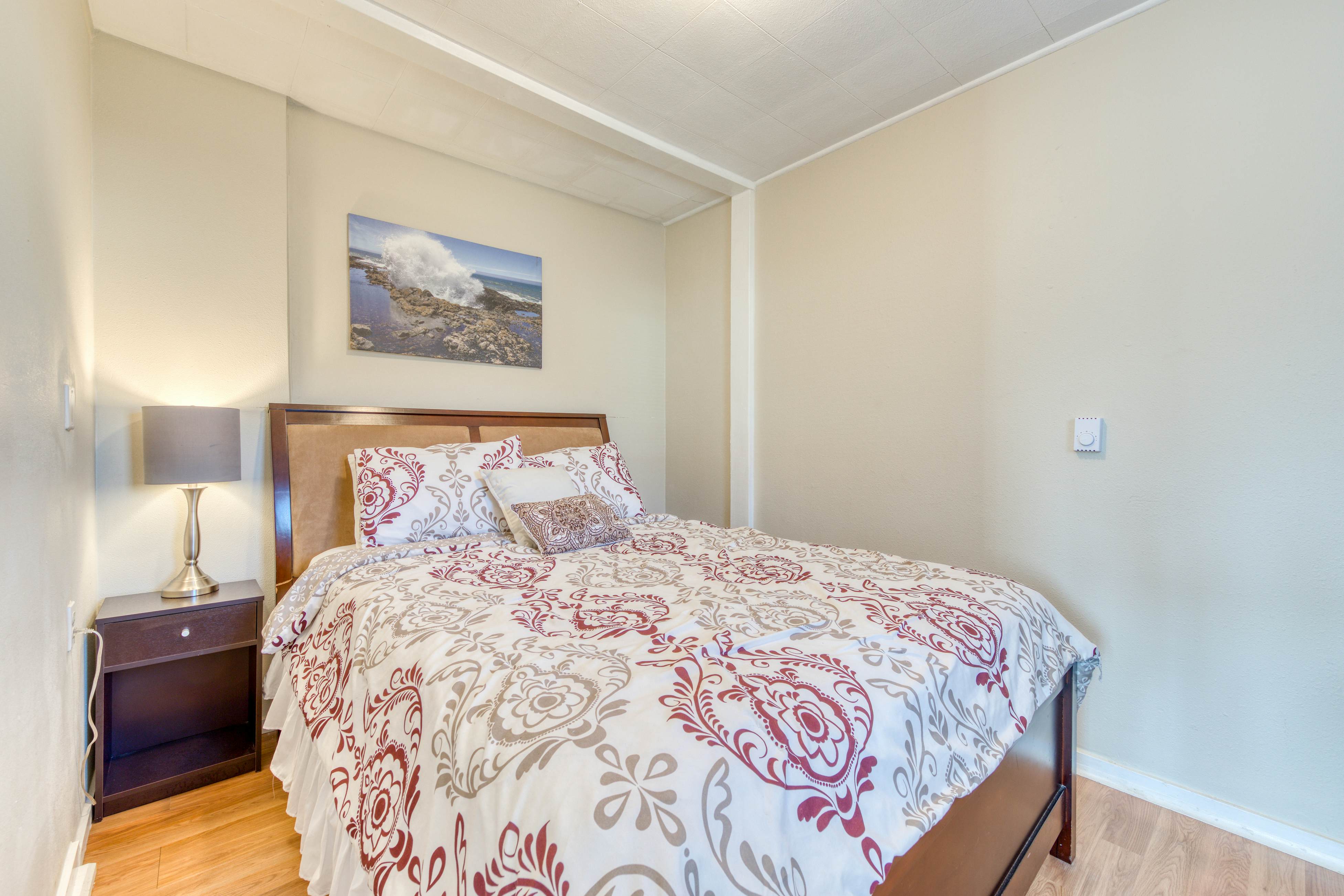 Four Dog-Friendly Rentals Near Beach Access - Ideal for Multi-Families