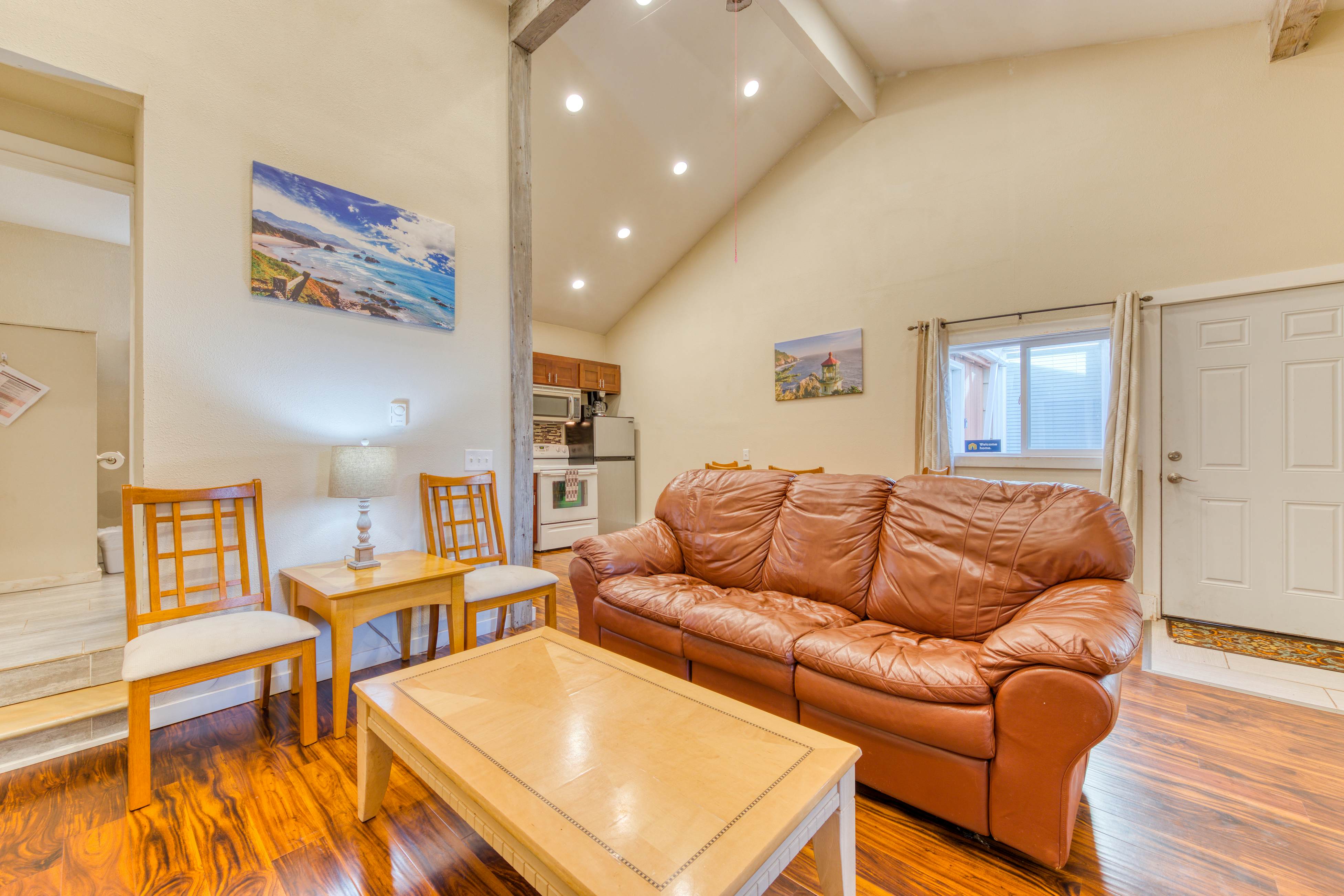 Four Dog-Friendly Rentals Near Beach Access - Ideal for Multi-Families