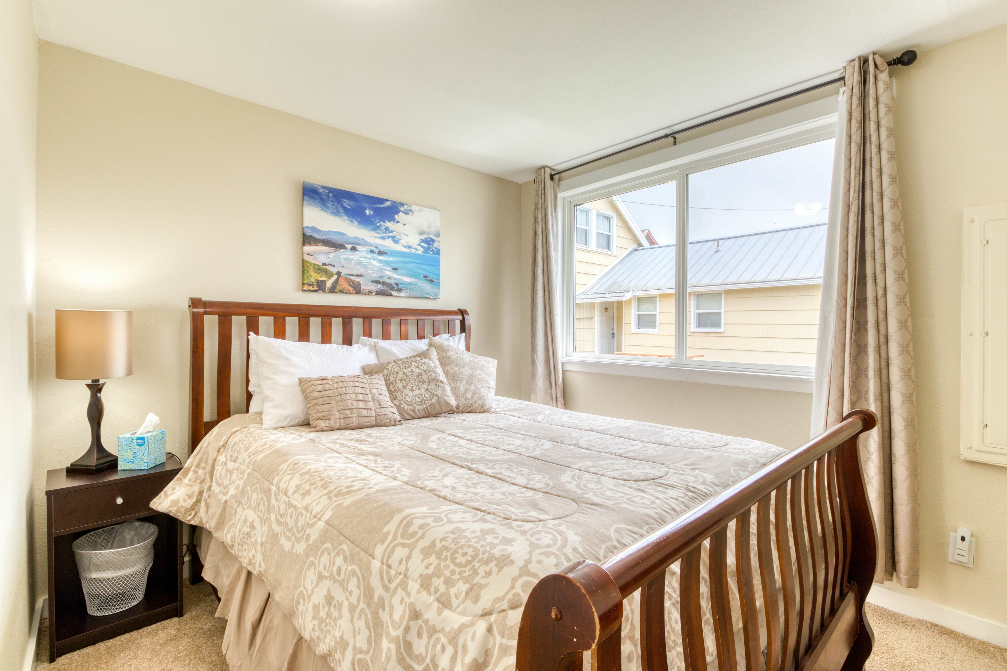 Four Dog-Friendly Rentals Near Beach Access - Ideal for Multi-Families