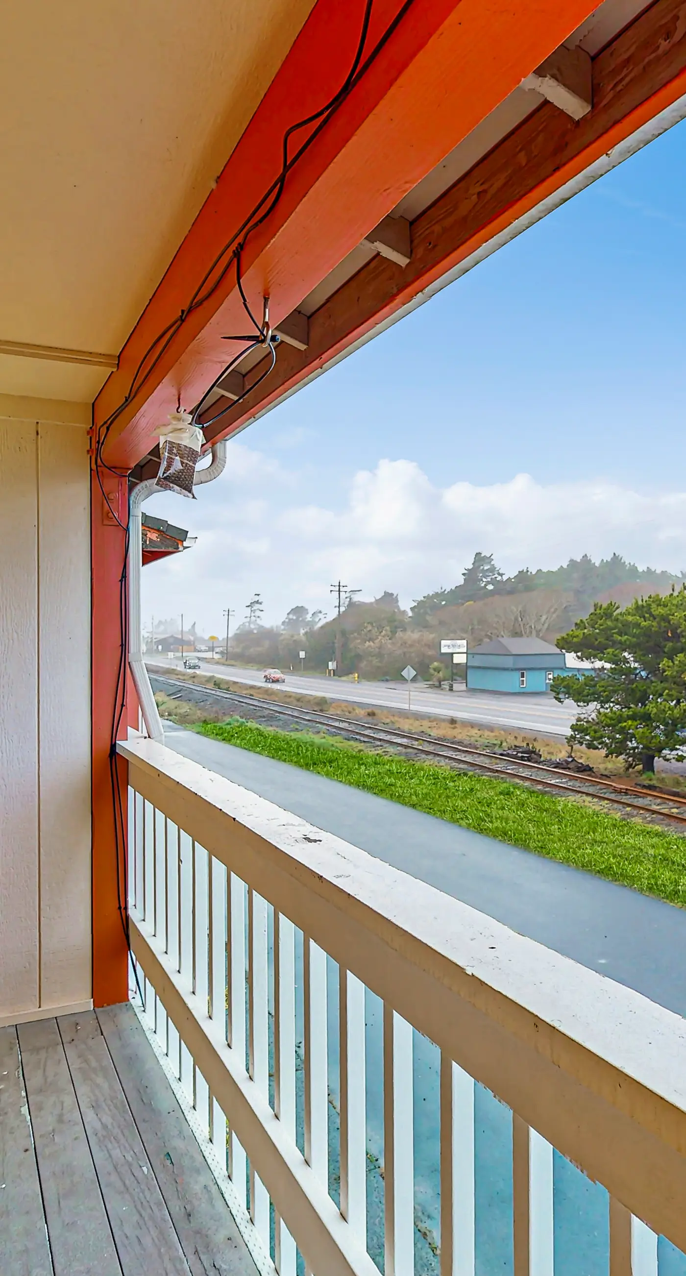 Dog Friendly Room Located Near the Beach and Downtown