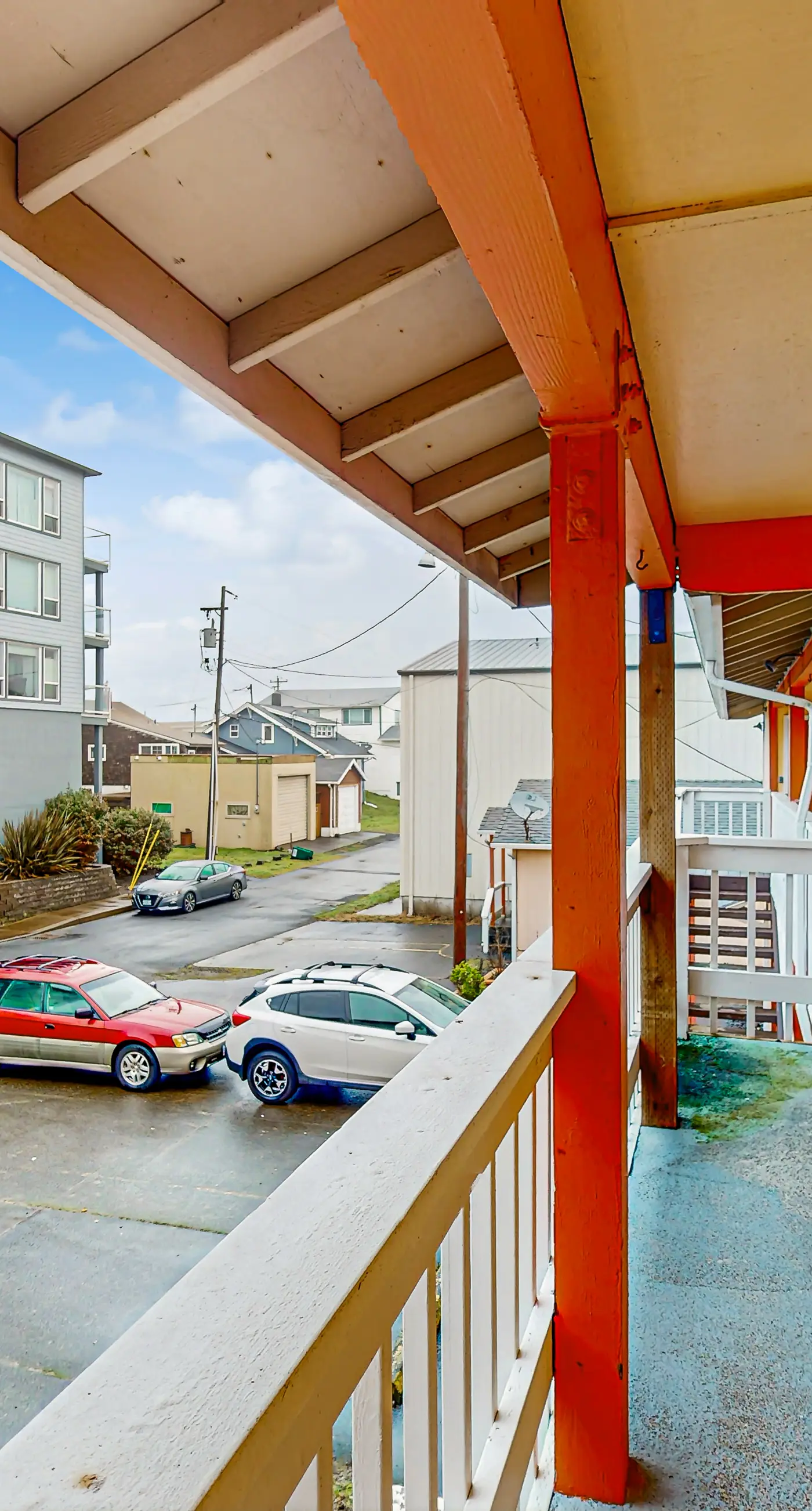 Dog Friendly Room Located Near the Beach and Downtown