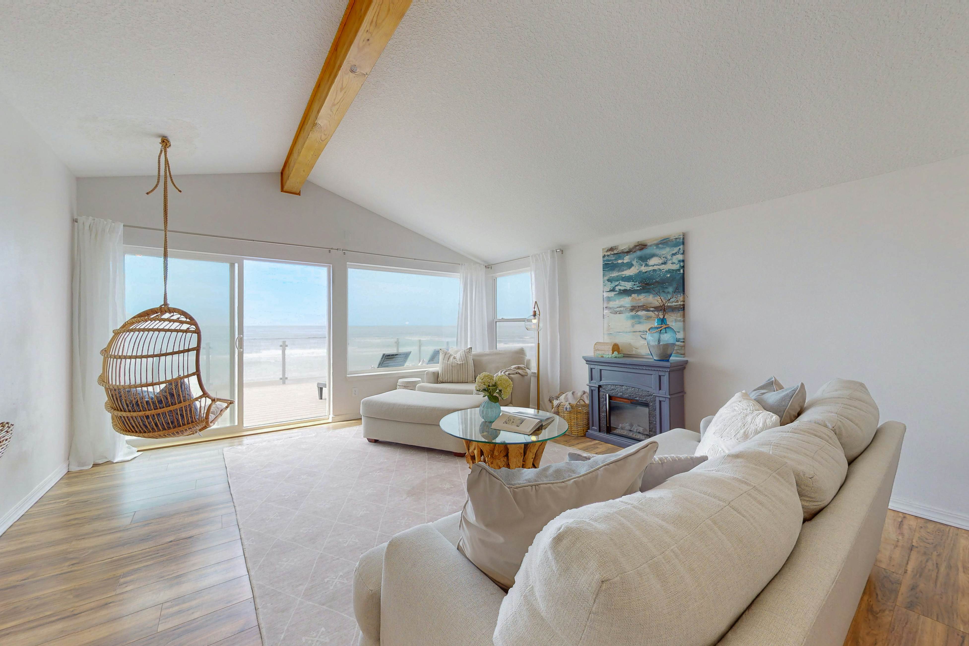 Spacious Dog-Friendly Home with WiFi & Spectacular Oceanfront View