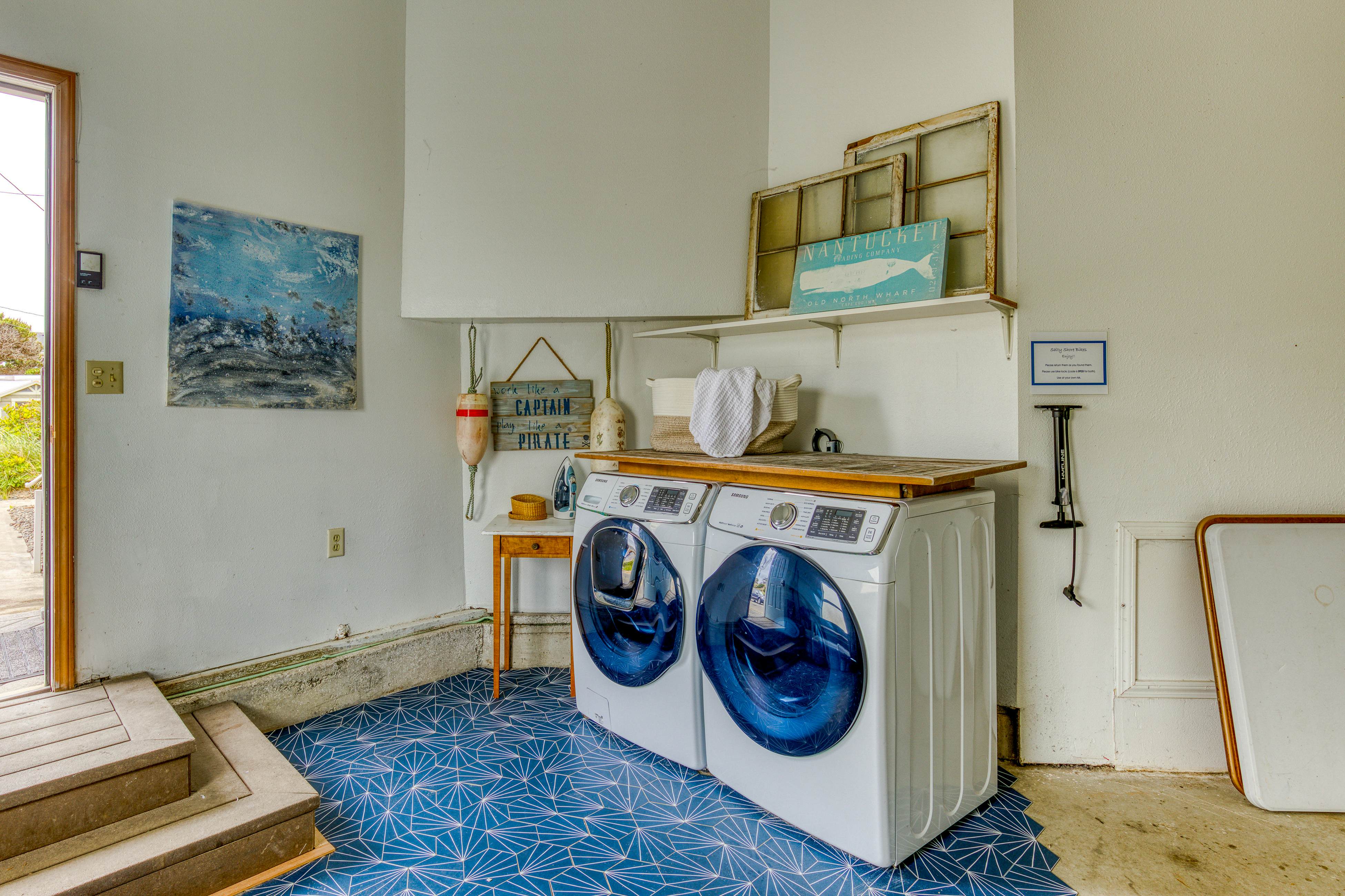 Spacious Dog-Friendly Home with WiFi & Spectacular Oceanfront View