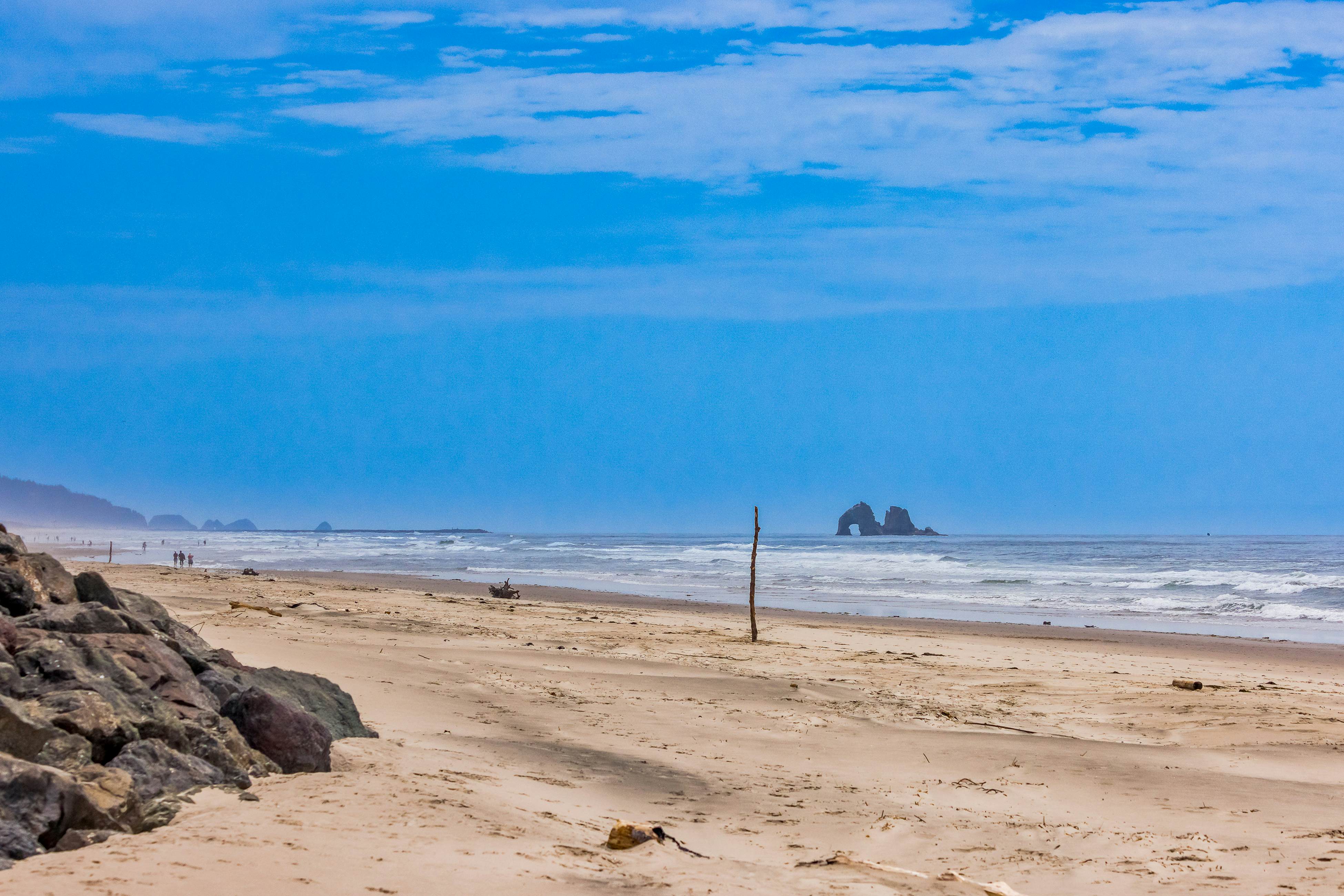 Spacious Dog-Friendly Home with WiFi & Spectacular Oceanfront View