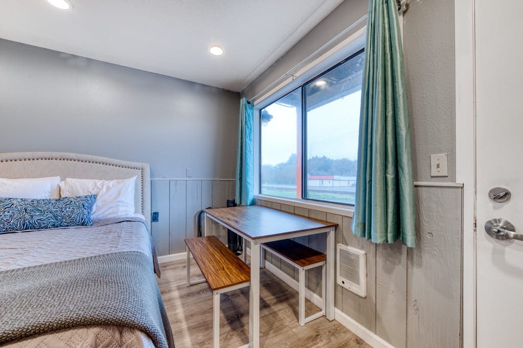 Sea Treasures Inn #104