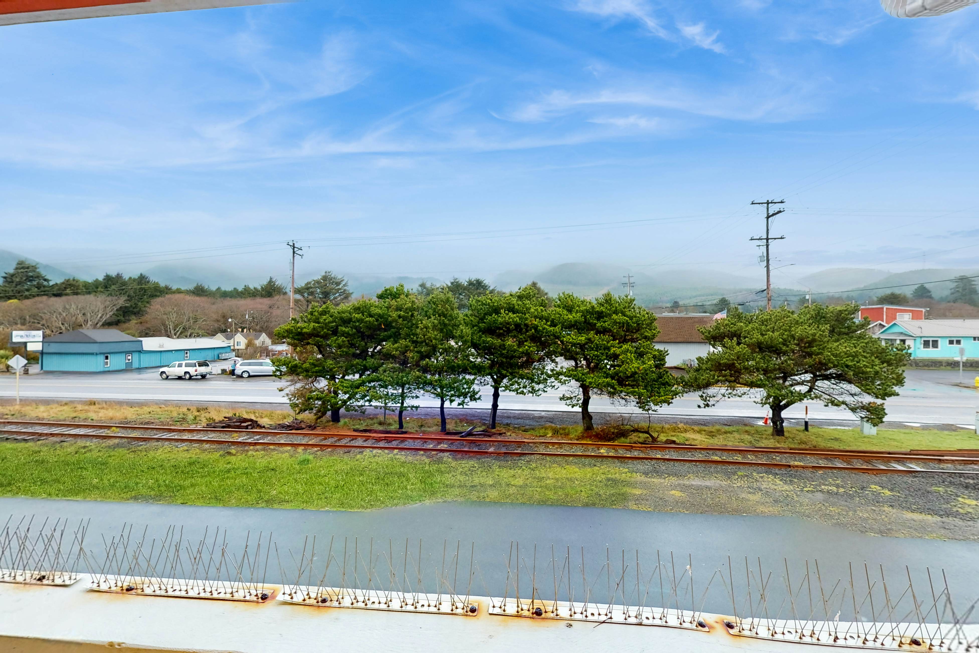 Classy Dog-Friendly Studio w/ Free WiFi and Cable - Walk to the Beach