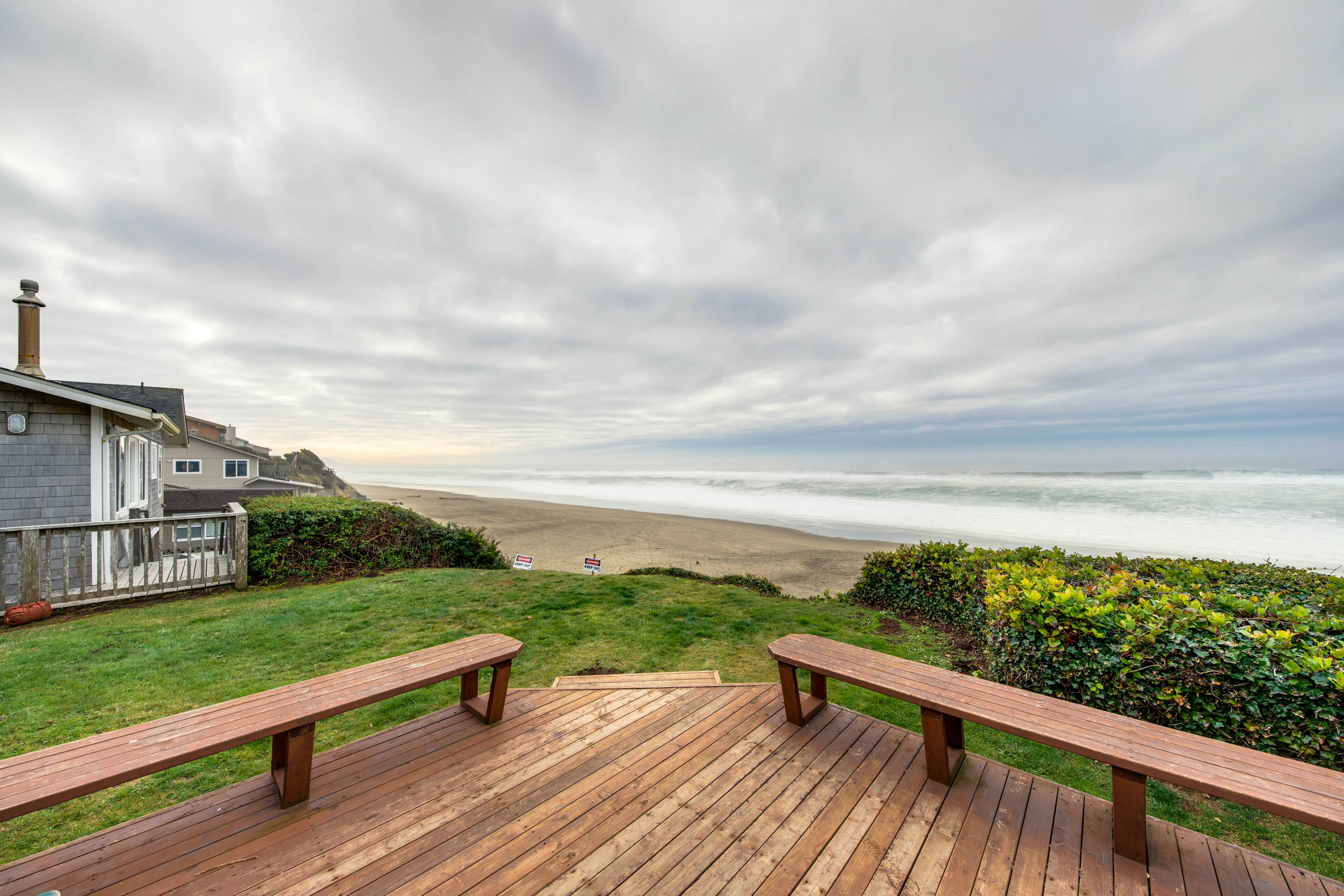 Dog-Friendly Oceanfront Home with Easy Beach Access & Large Deck - Walk to Park