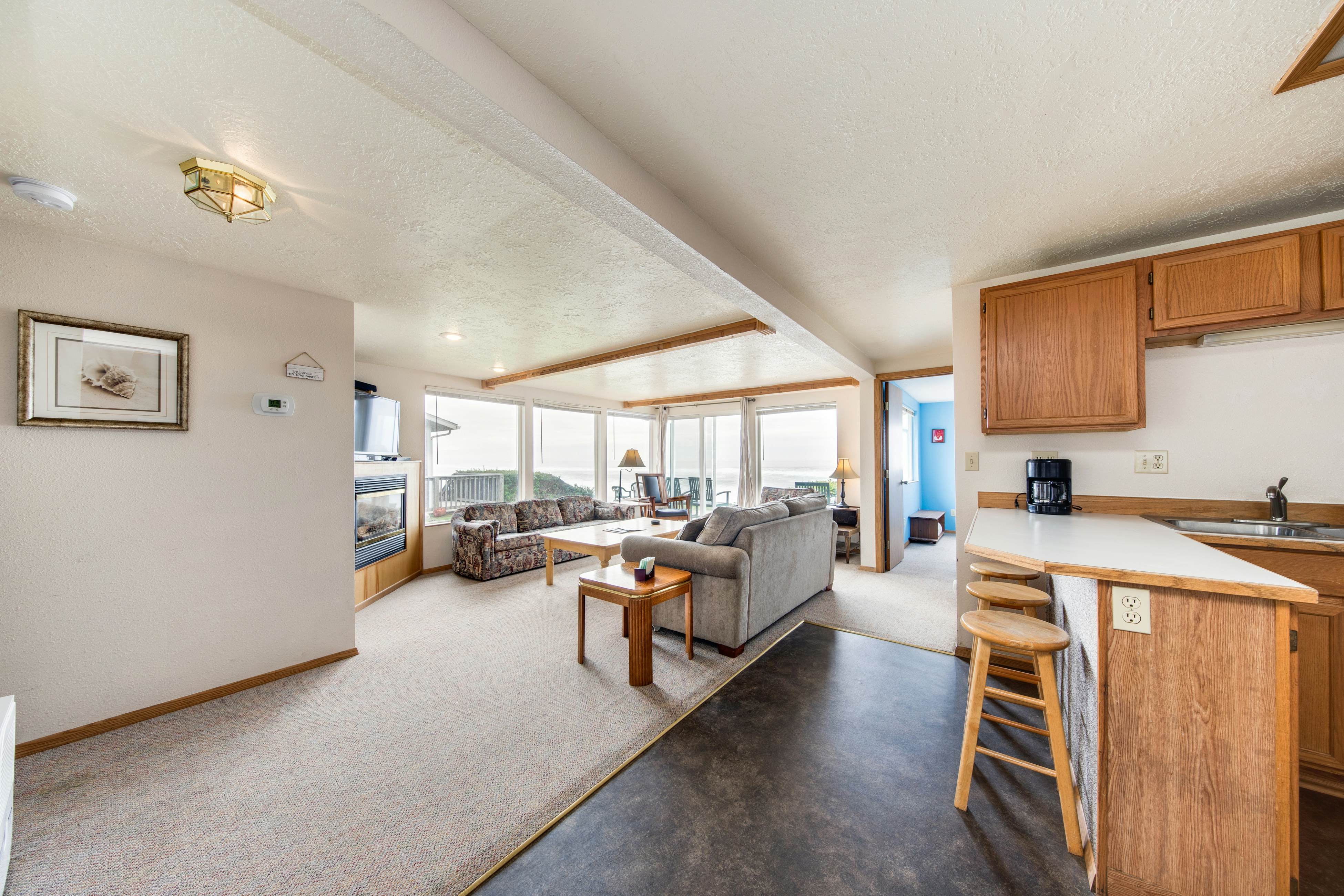 Dog-Friendly Oceanfront Home with Easy Beach Access & Large Deck - Walk to Park