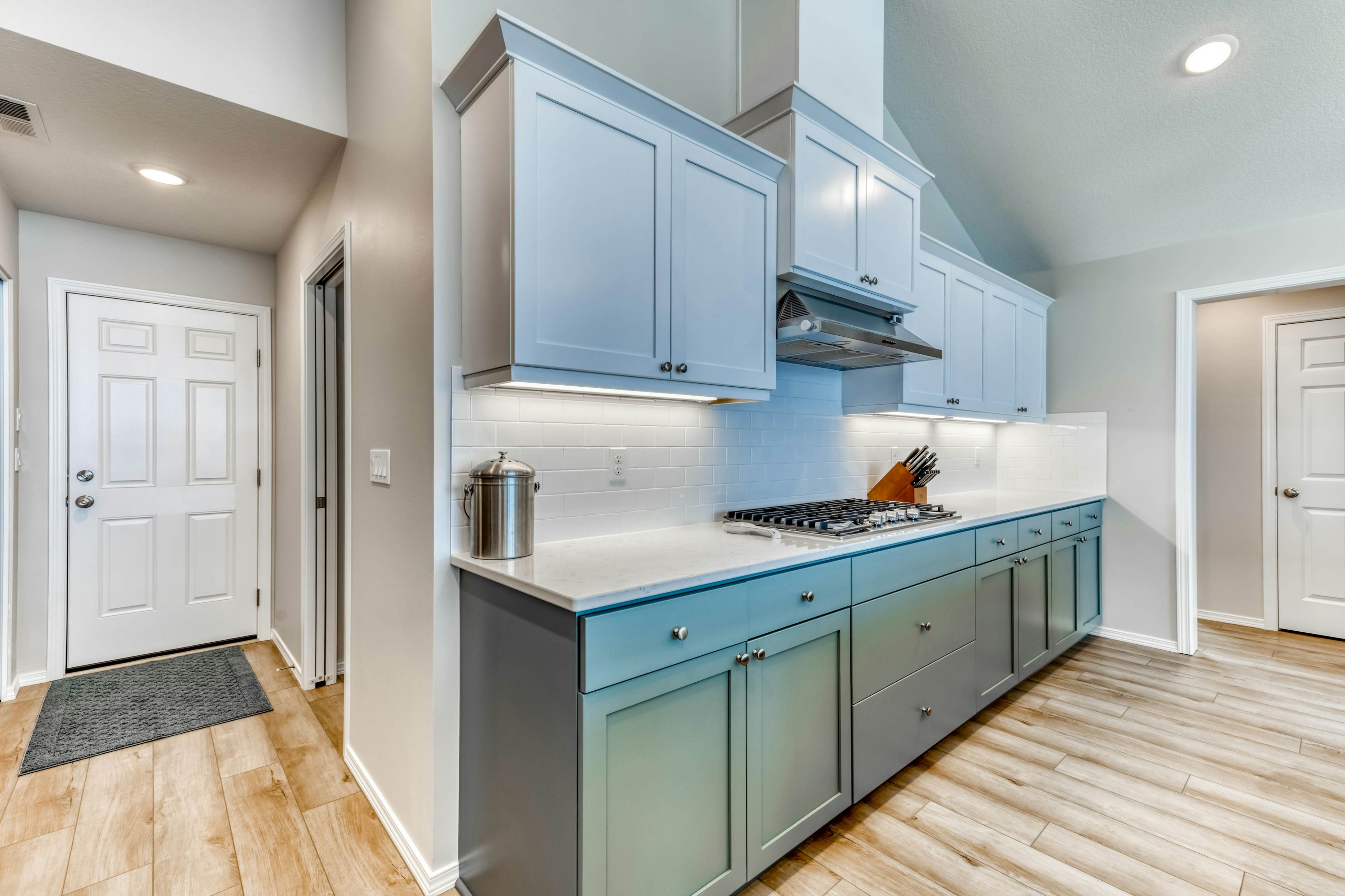 Oceanfront, dog-friendly home with hot tub & huge view - steps to beach access