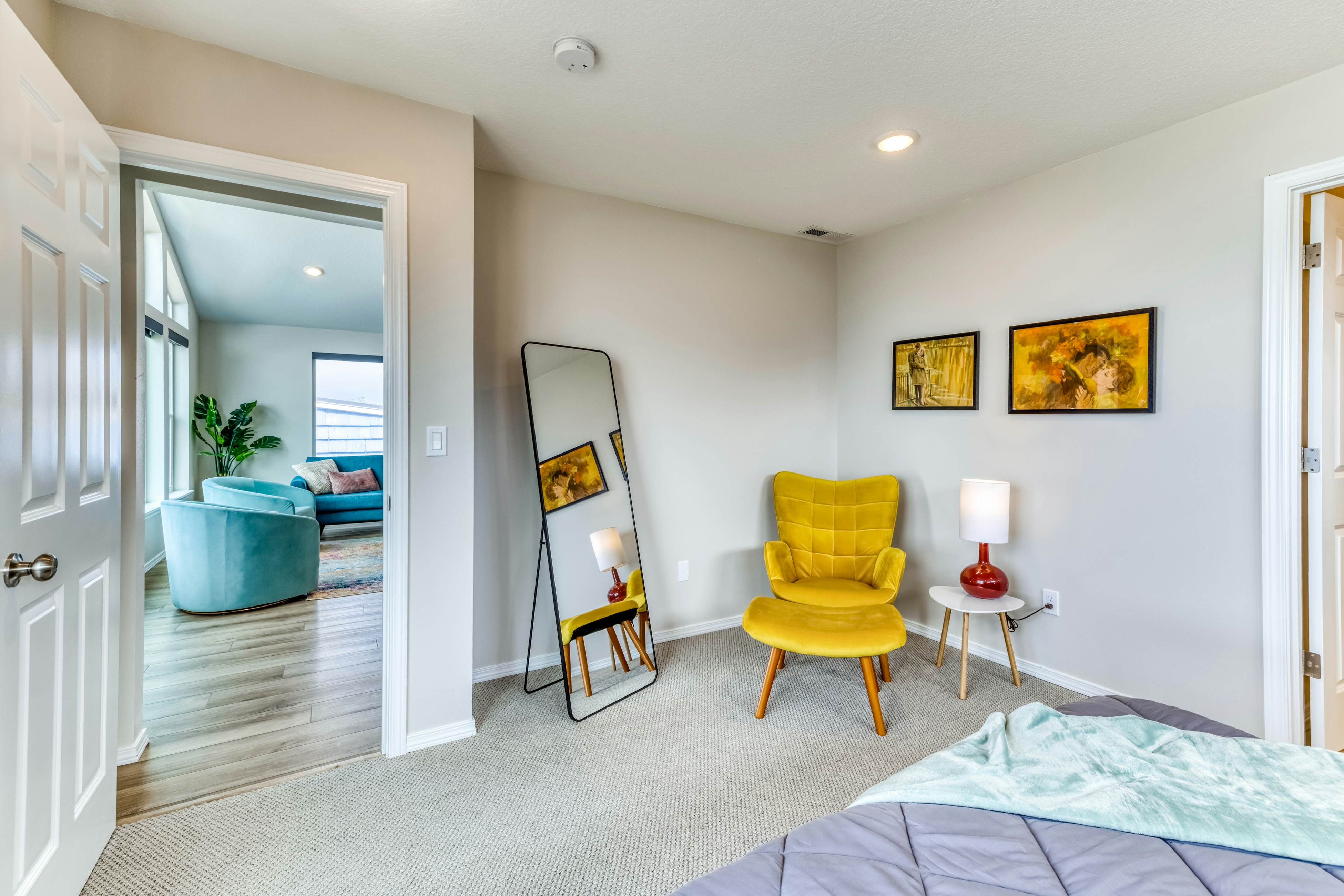 Oceanfront, dog-friendly home with hot tub & huge view - steps to beach access