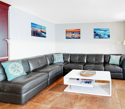 Charming dog friendly historical home with gorgeous ocean views