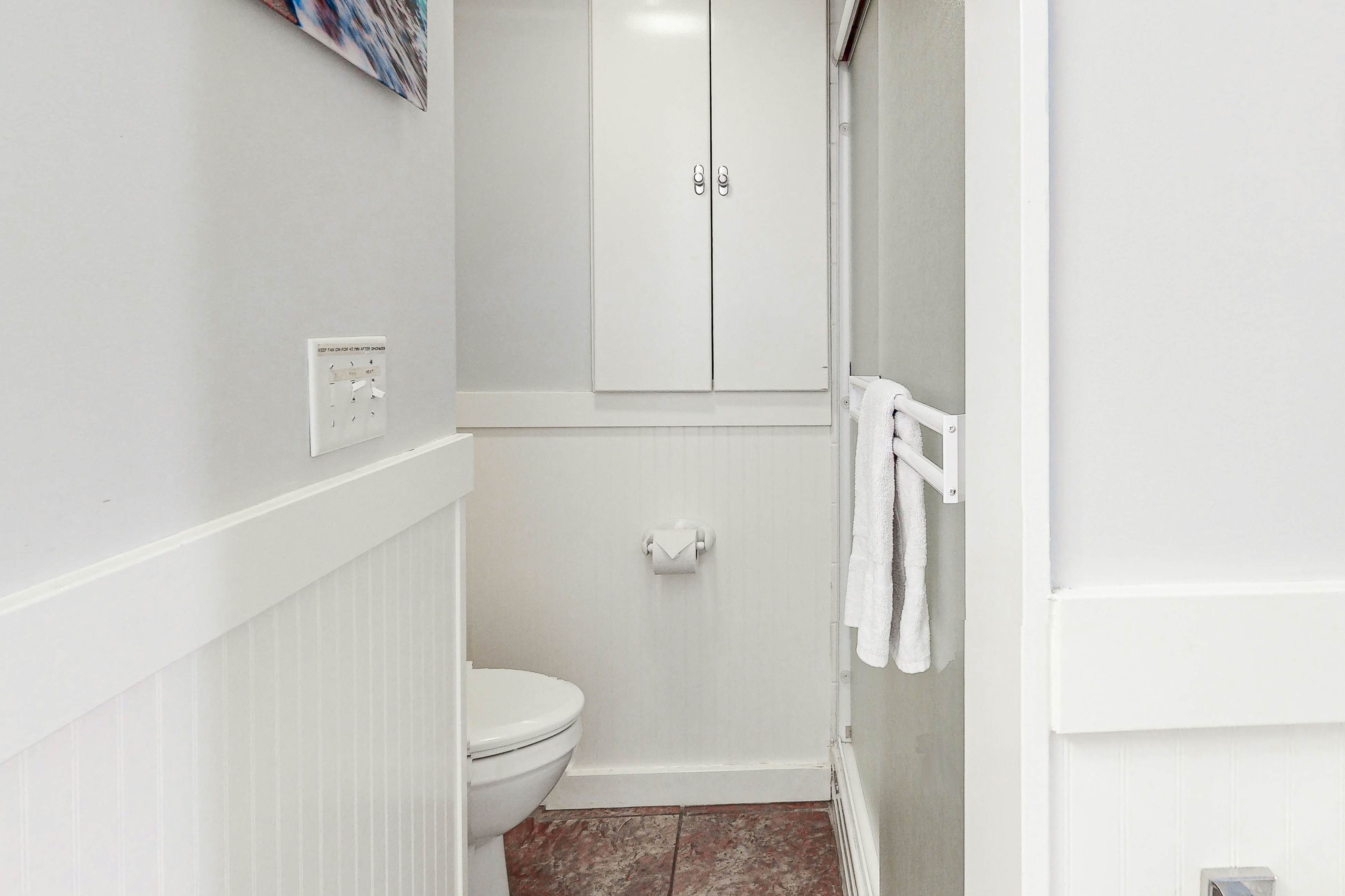 Charming, dog-friendly historical home with gorgeous ocean views