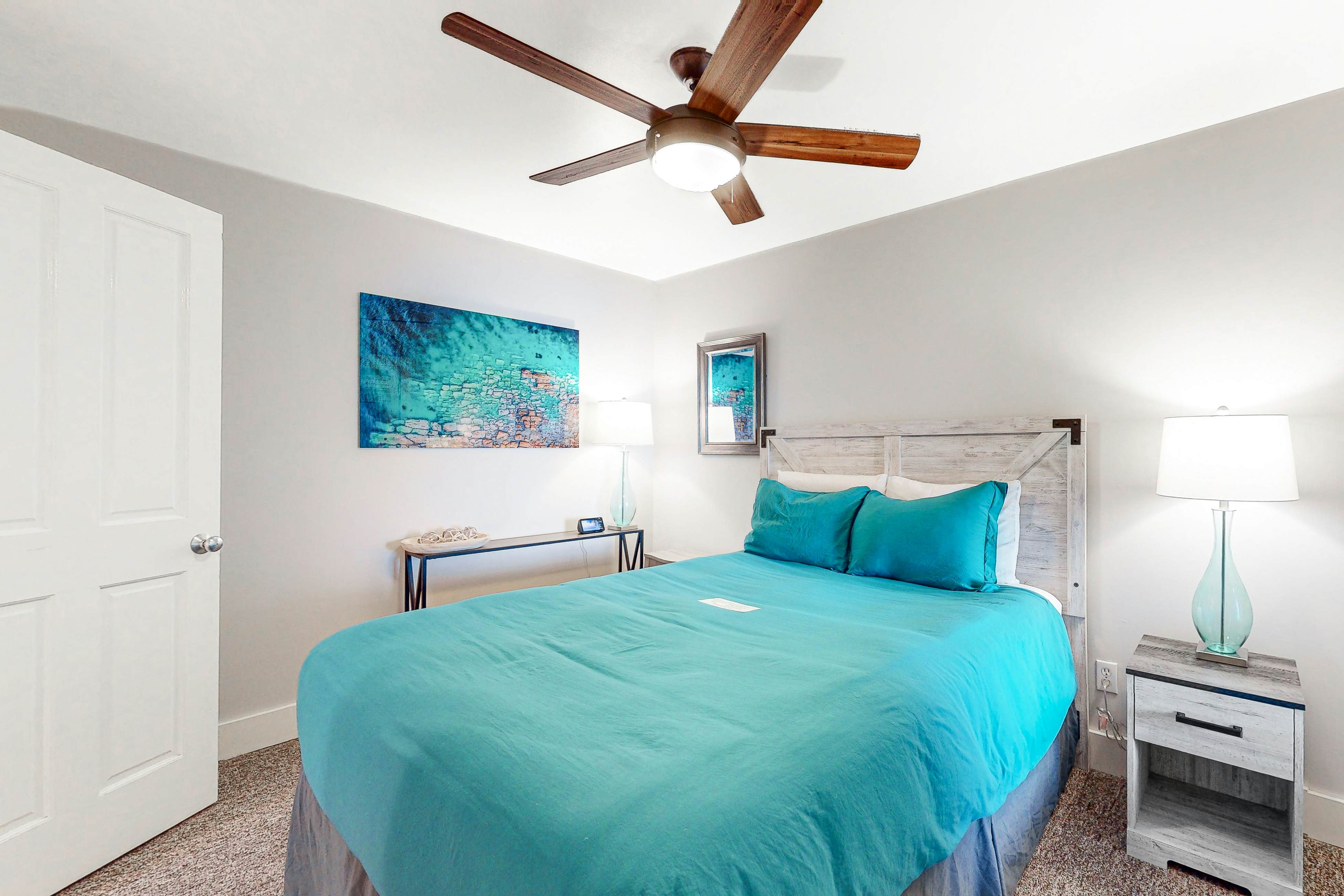 Charming, dog-friendly historical home with gorgeous ocean views