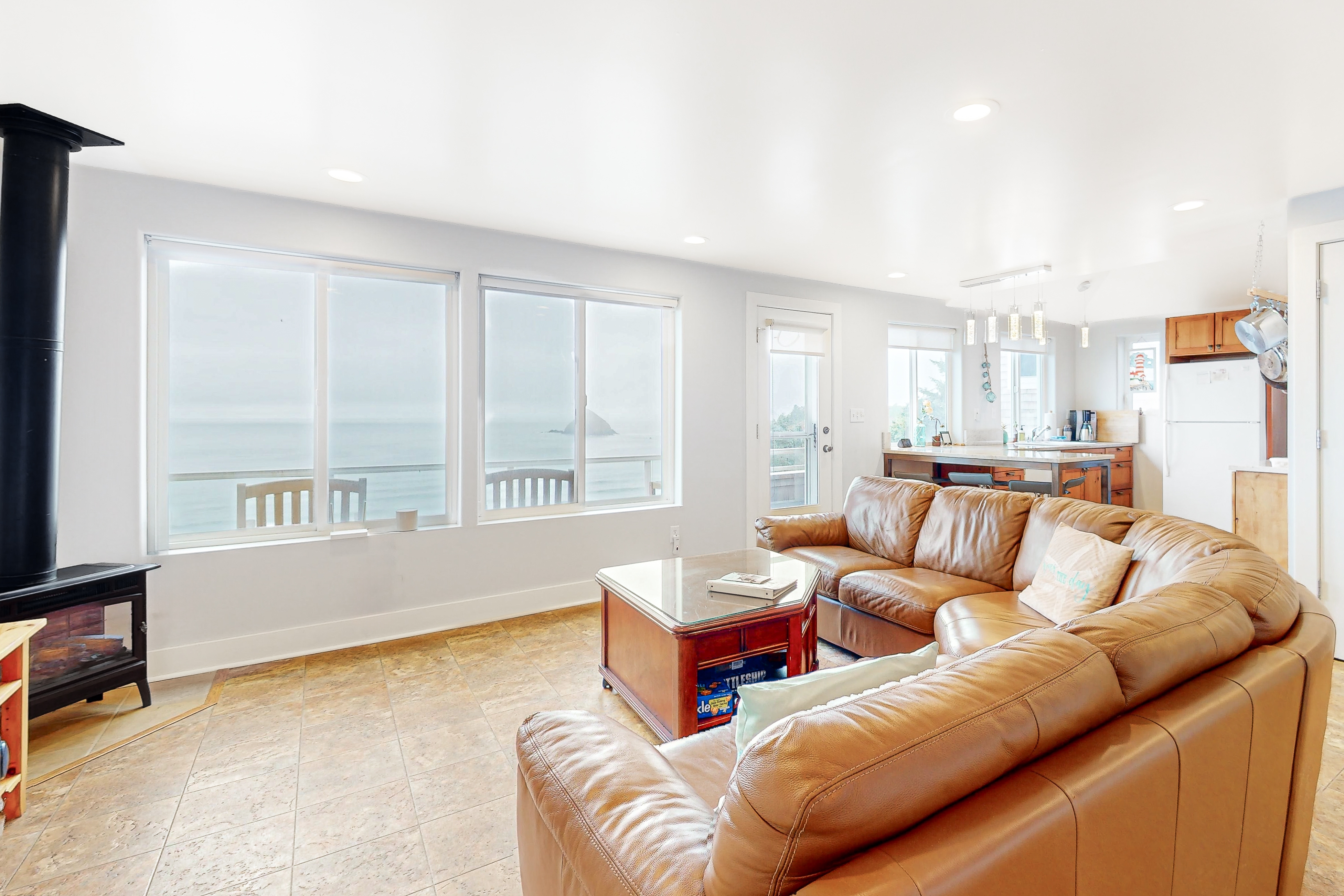 Beautiful and dog friendly ocean views with a private patio