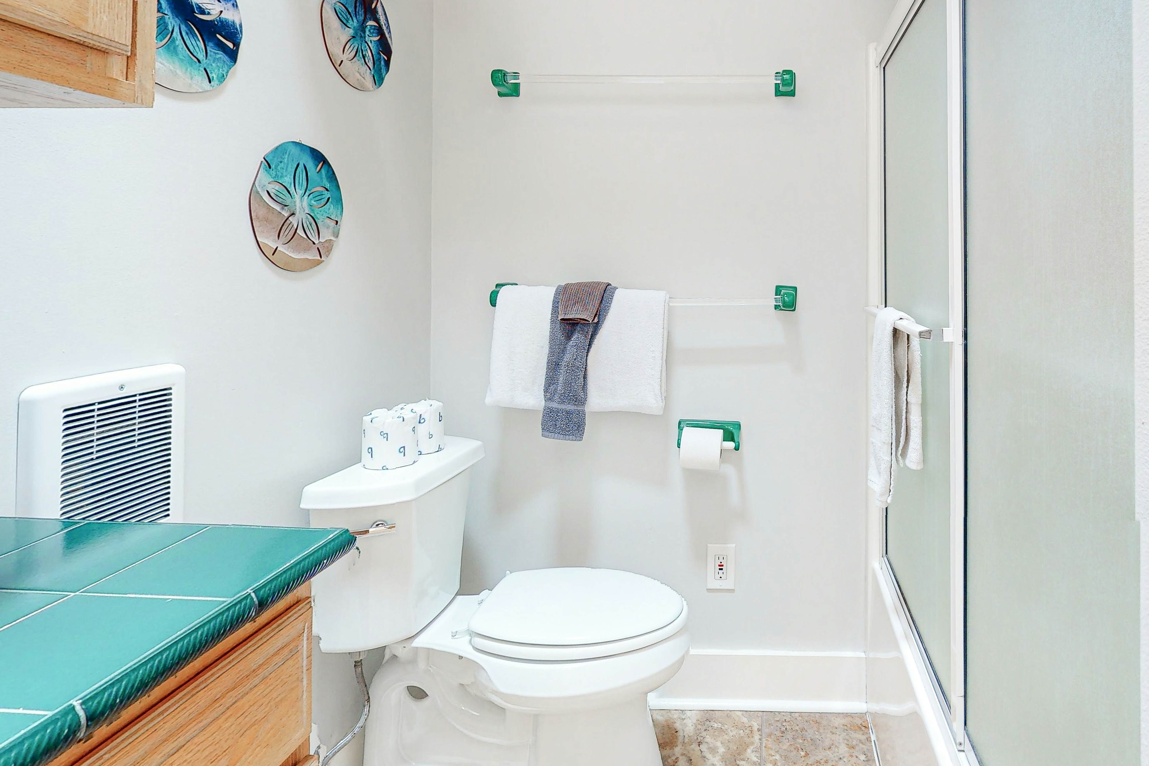 Beautiful & dog-friendly ocean views with a private patio