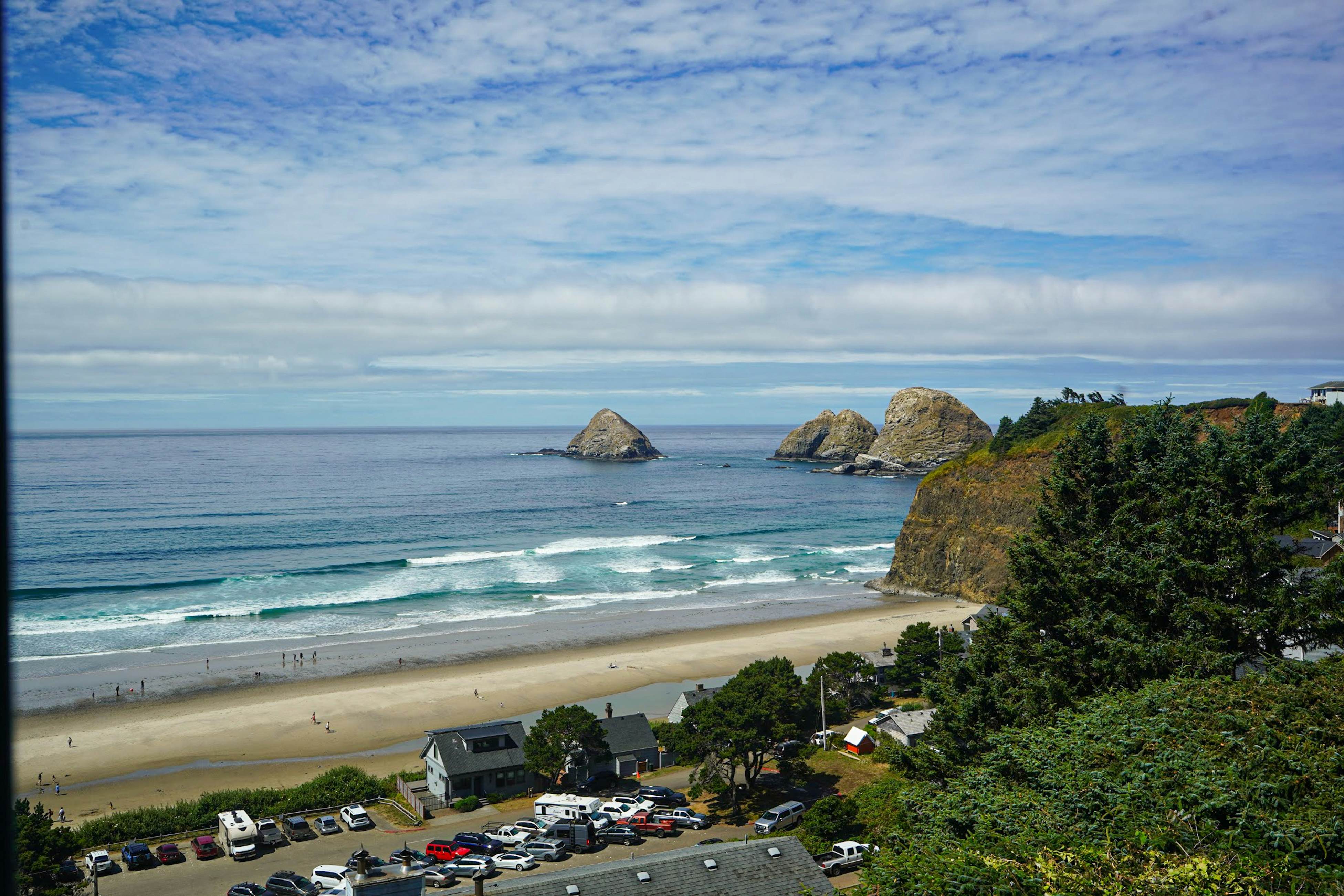 Beautiful & dog-friendly ocean views with a private patio