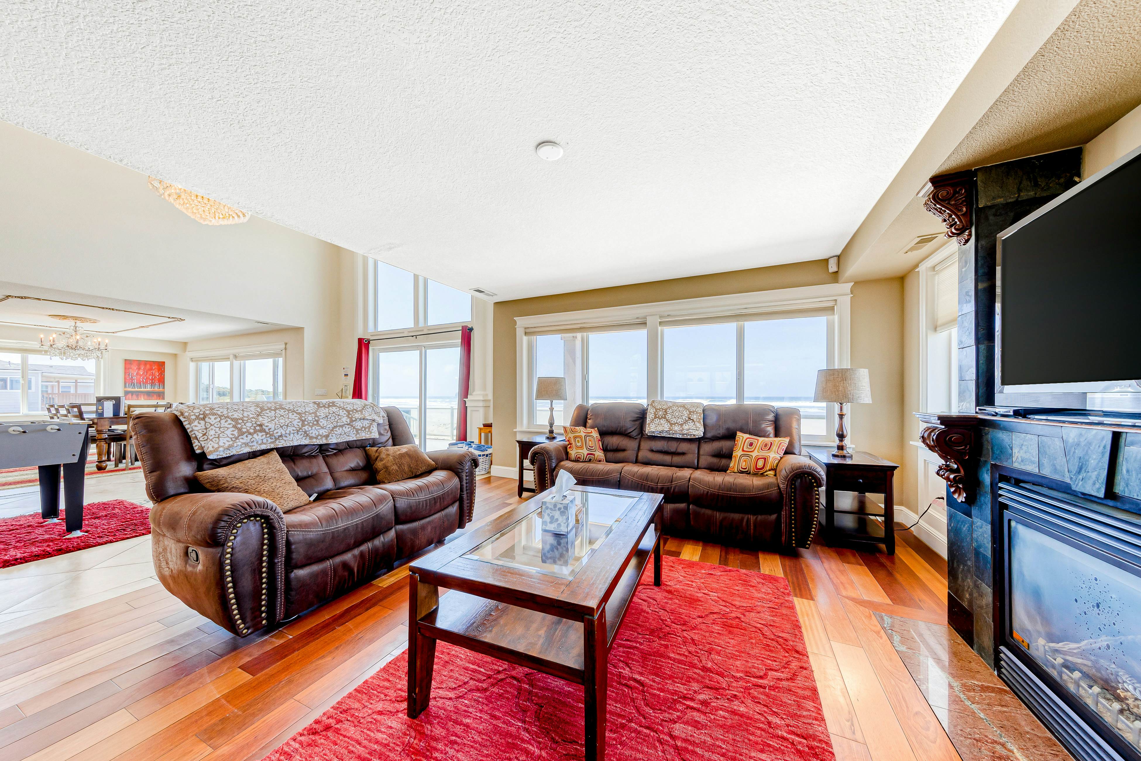 Oceanfront Home with Private Hot Tub & Amazing Beach Views - Dogs Welcome