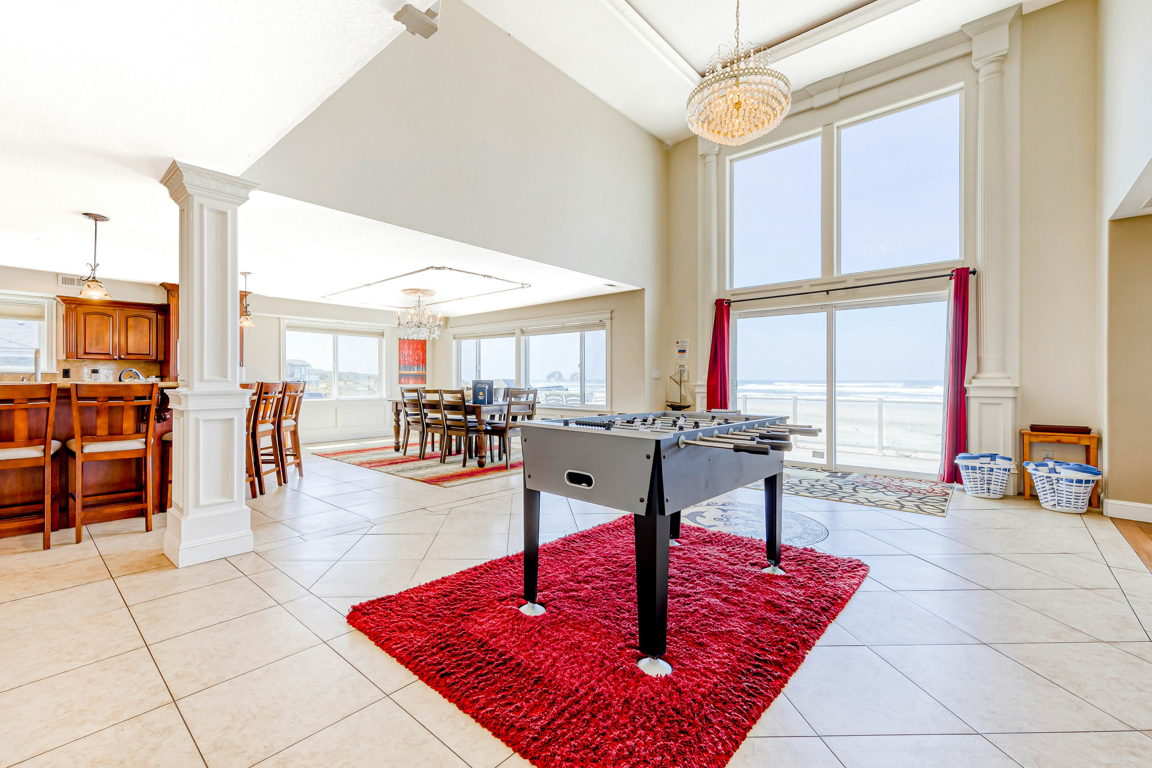 Oceanfront Home with Private Hot Tub & Amazing Beach Views - Dogs Welcome