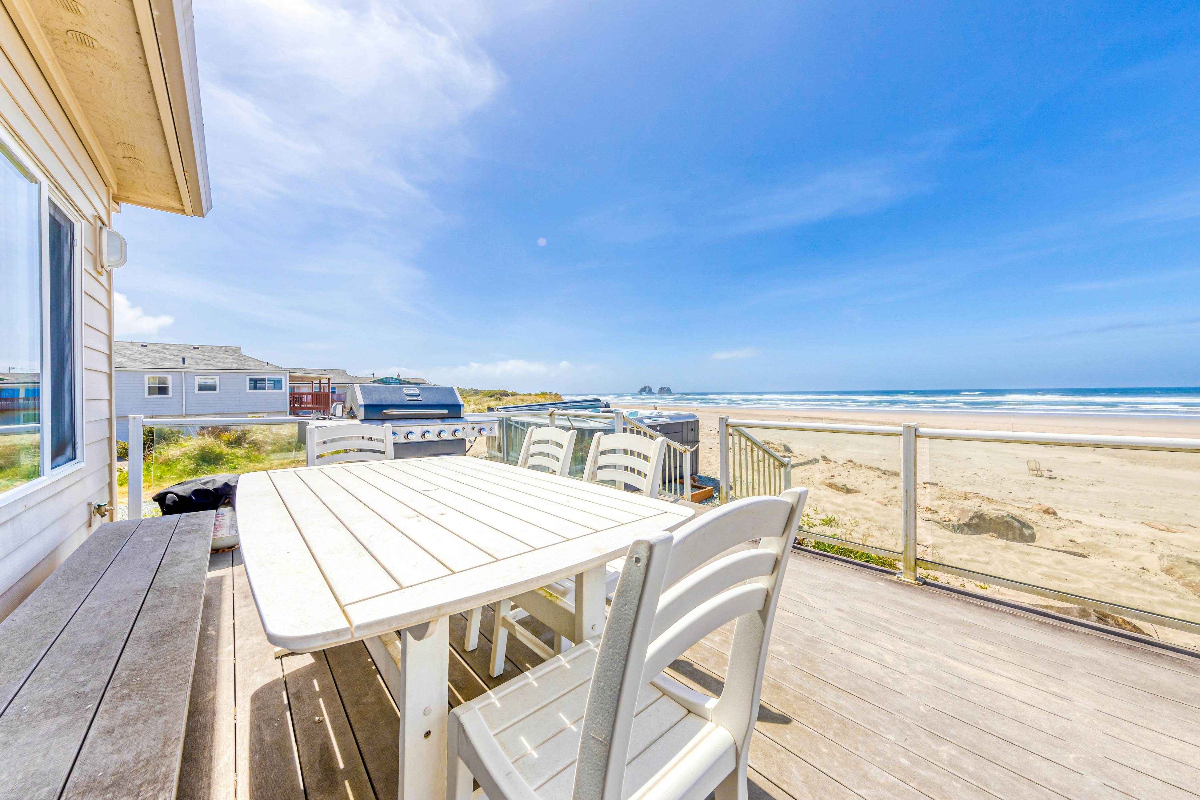 Oceanfront Home with Ocean Views, Private Hot Tub, & Beach Access - Dog Friendly