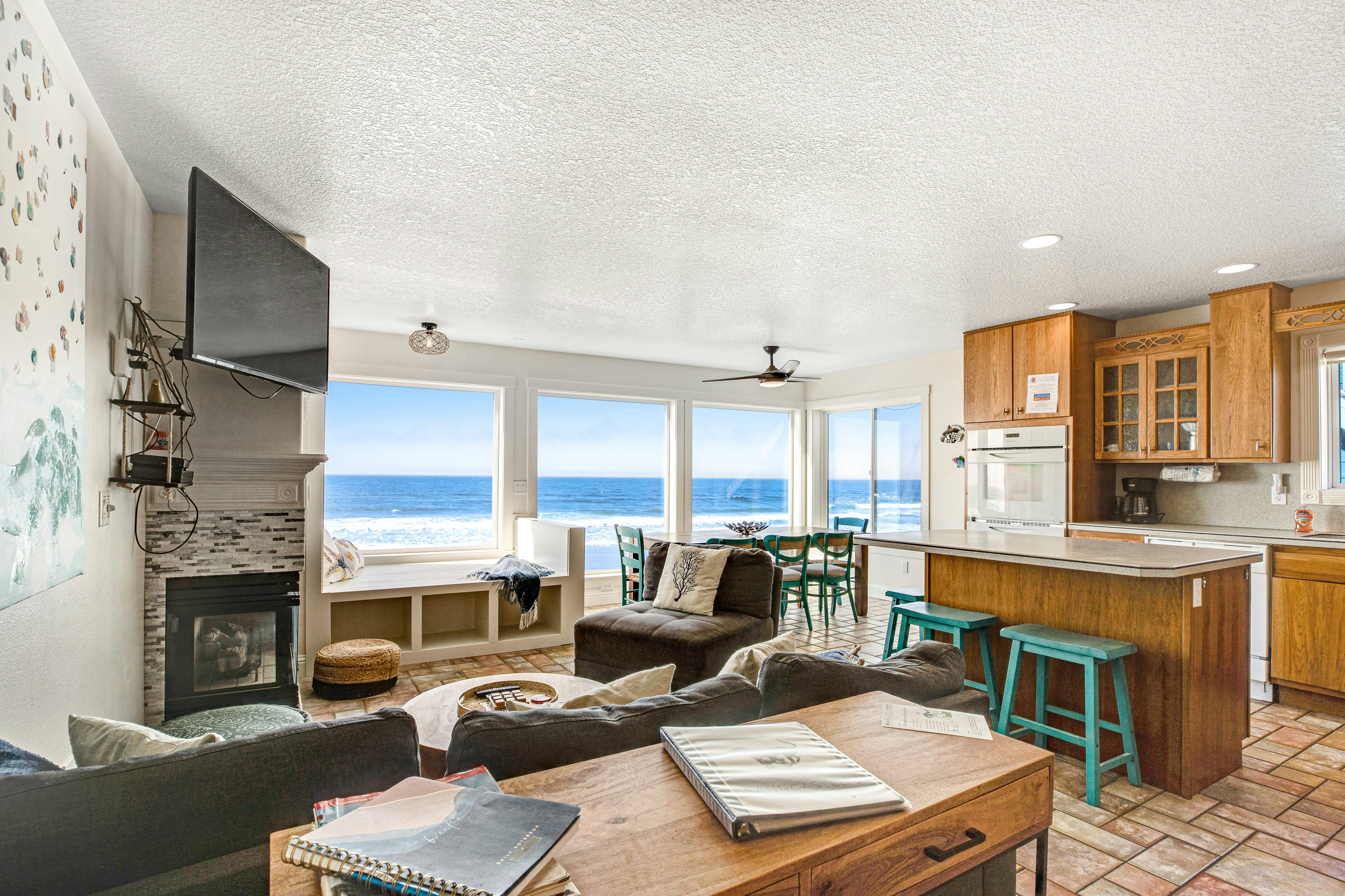 Charming, dog-friendly waterfront beach home with lovely patio