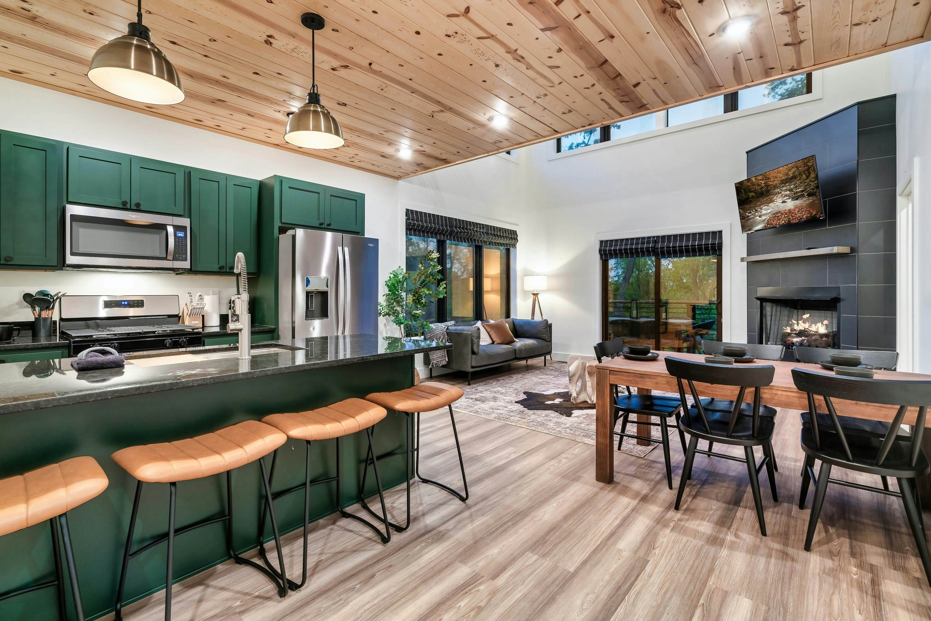 Family Friendly, Sleeps 10・Pool・Arcade・Hot Tub  