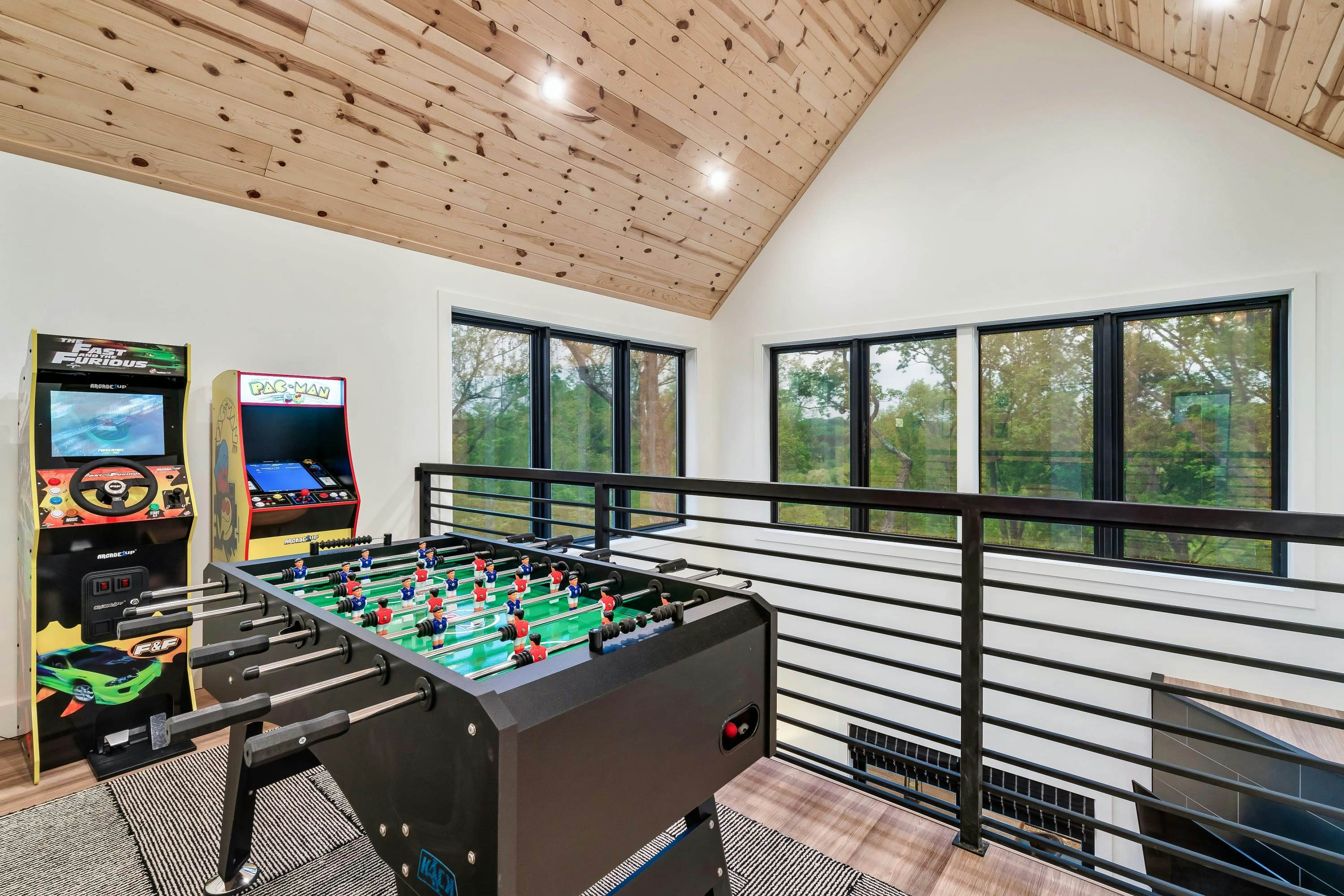 Family Friendly, Sleeps 10・Pool・Arcade・Hot Tub  