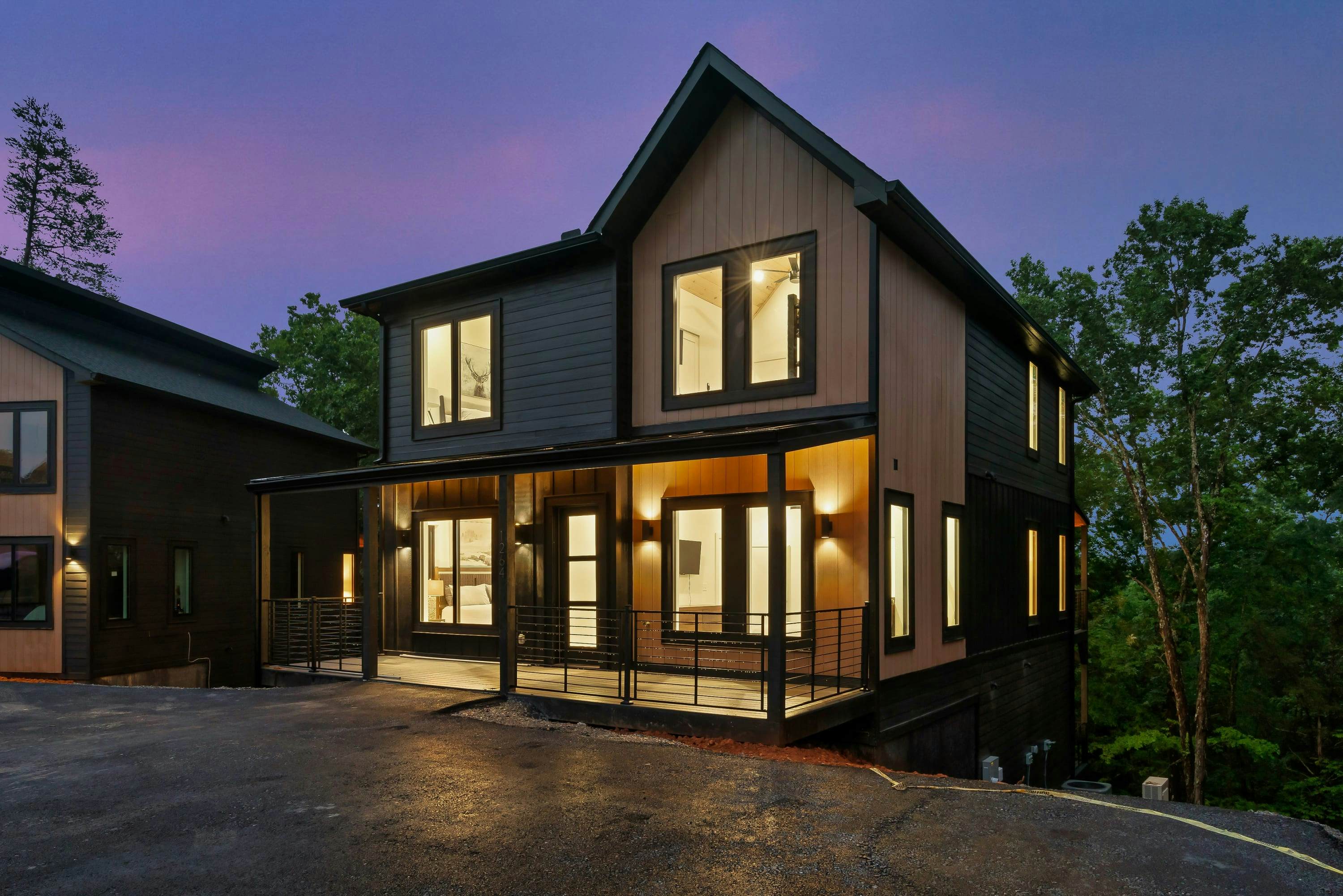 Luxe stay, Sleeps 12・Indoor Pool・Hot Tub・Games