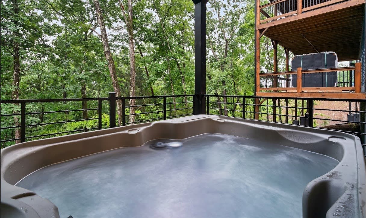 Luxe stay, Sleeps 12・Indoor Pool・Hot Tub・Games